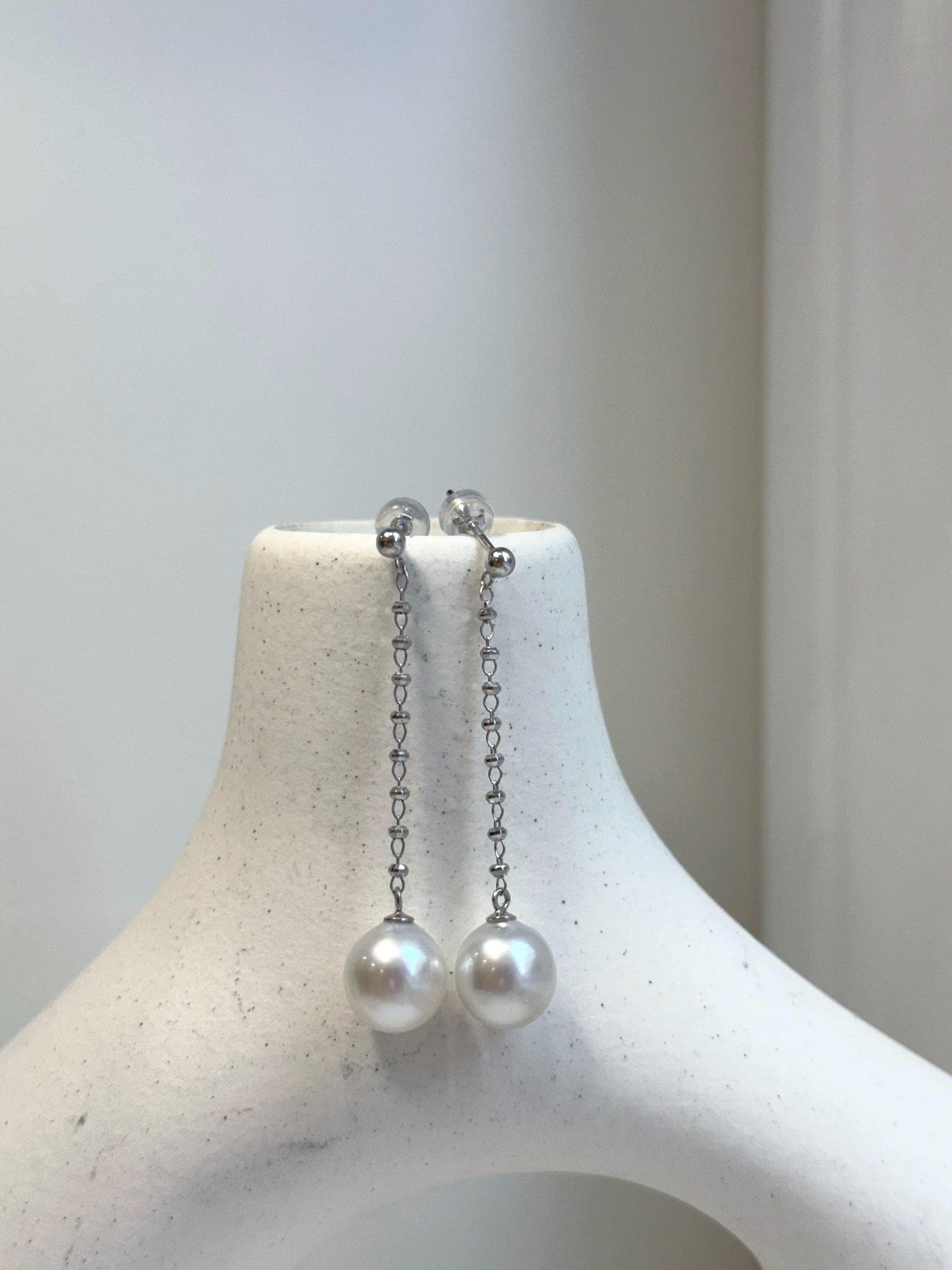 Australian Ocean White Pearls Earrings Chandeliers: Extreme luster mirrored effect, 10mm, 5.8cm high, S925 silver earrings. for her daily wear