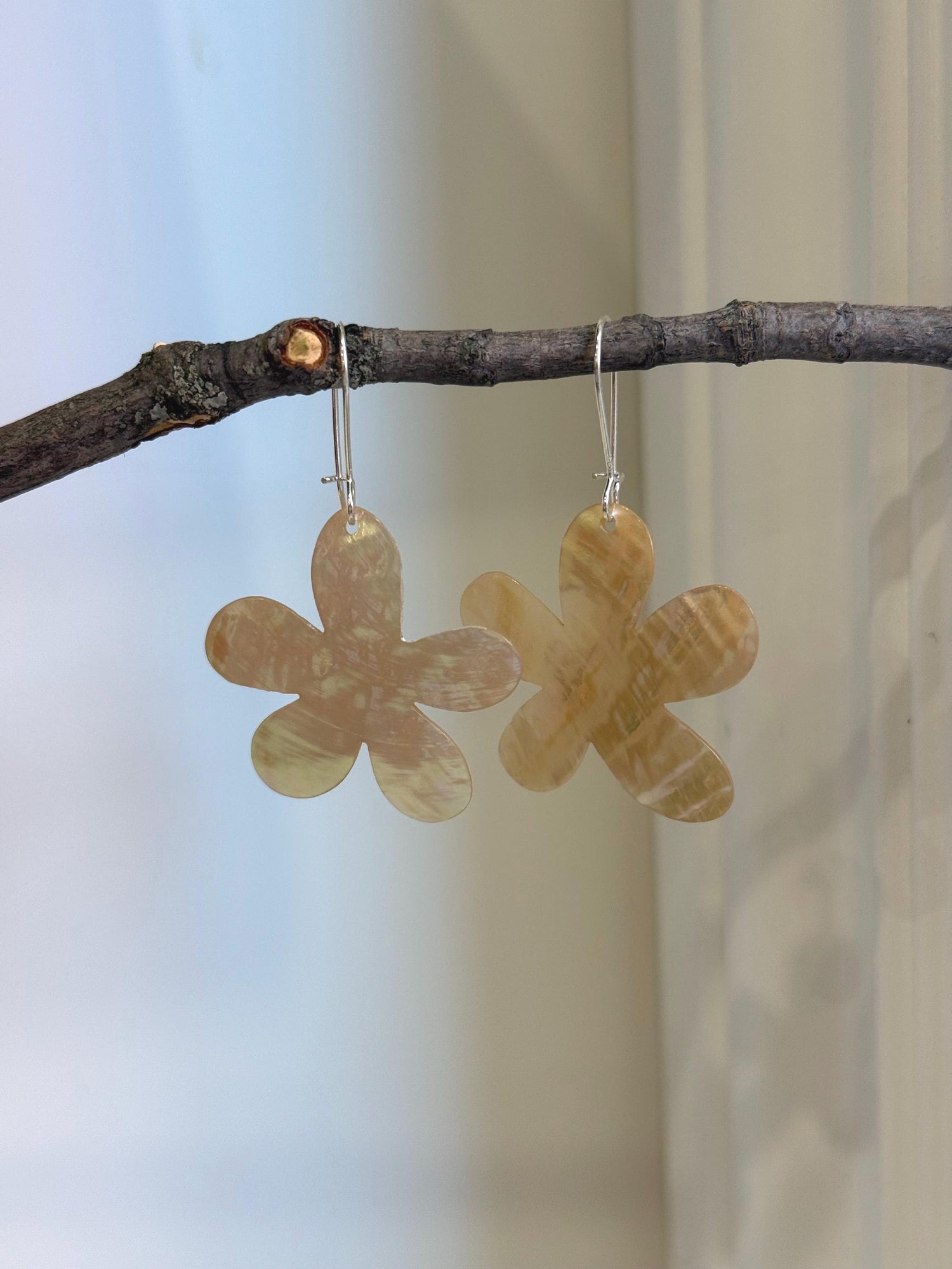 Large Natural Metallic Iridescent Shell S925 silver vintage cool floral earring Hoops gift for her. 4.9cm high