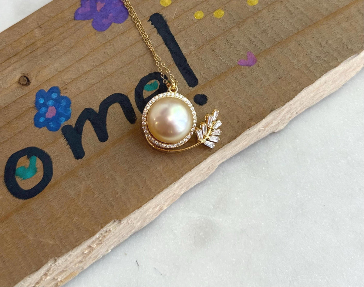 12.3mm Insale Extreme luster mirrored South Sea light Golden ocean Pearl S925 silver whale pendant chain Anniversary birthday Gift for her