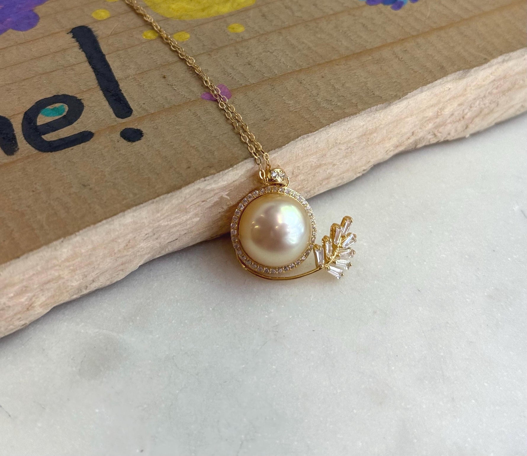 12.3mm Insale Extreme luster mirrored South Sea light Golden ocean Pearl S925 silver whale pendant chain Anniversary birthday Gift for her