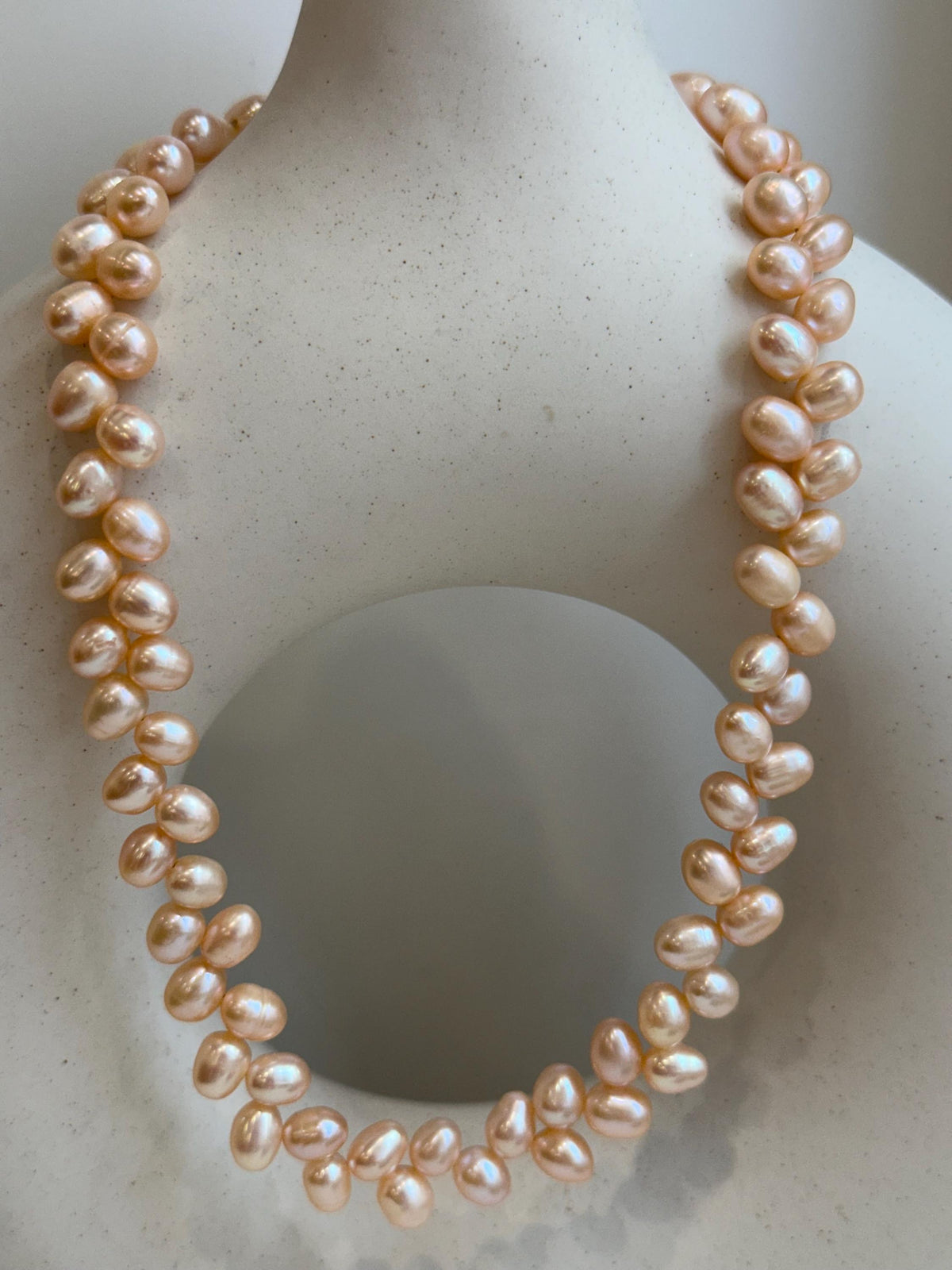 In sale Extreme luster Freshwater peach rice Pearls Necklace strand. 7-8mm 16.9” for her office wear