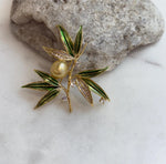 South Sea Golden Pearl Bamboo Brooch Pendant 2in1: 9.6x10.6mm, extreme luster mirrored, 5x5cm. with s925 silver chain. for her daily wear