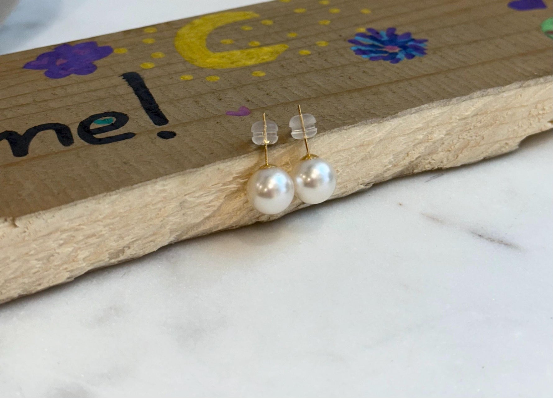 Au750 18K Gold Australian Cold White Ocean Pearls Earrings Studs: Extreme luster, 9.6mm, Super smooth and clean. DDP No tariffs. for her birthday