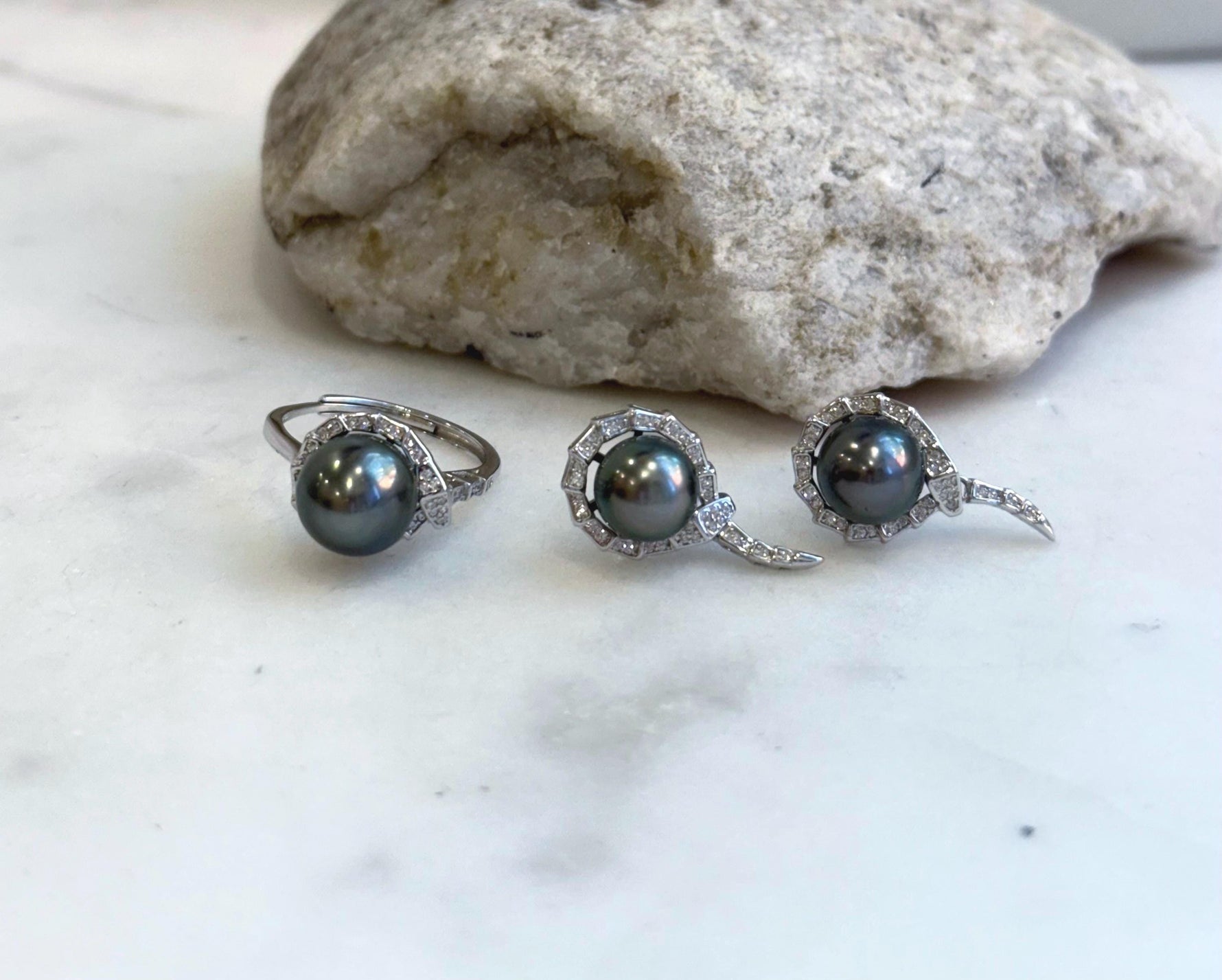 Whole set! Tahitian ocean pearls Pendant Earrings Set: Extreme luster mirrored effect, 8.4-9.6mm, S925 silver snake pendant necklace earrings set. for her anniversary