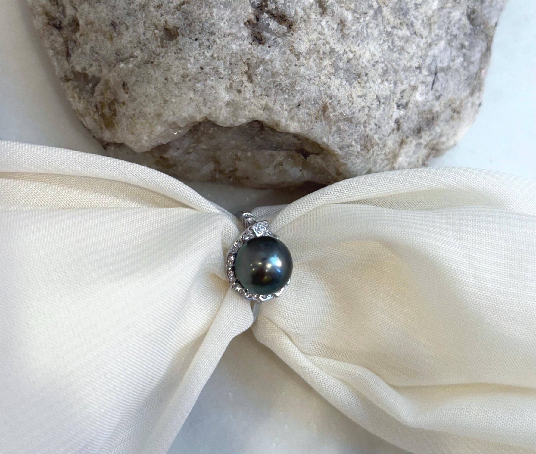 Whole set! Tahitian ocean pearls Pendant Earrings Set: Extreme luster mirrored effect, 8.4-9.6mm, S925 silver pendant necklace earrings set.