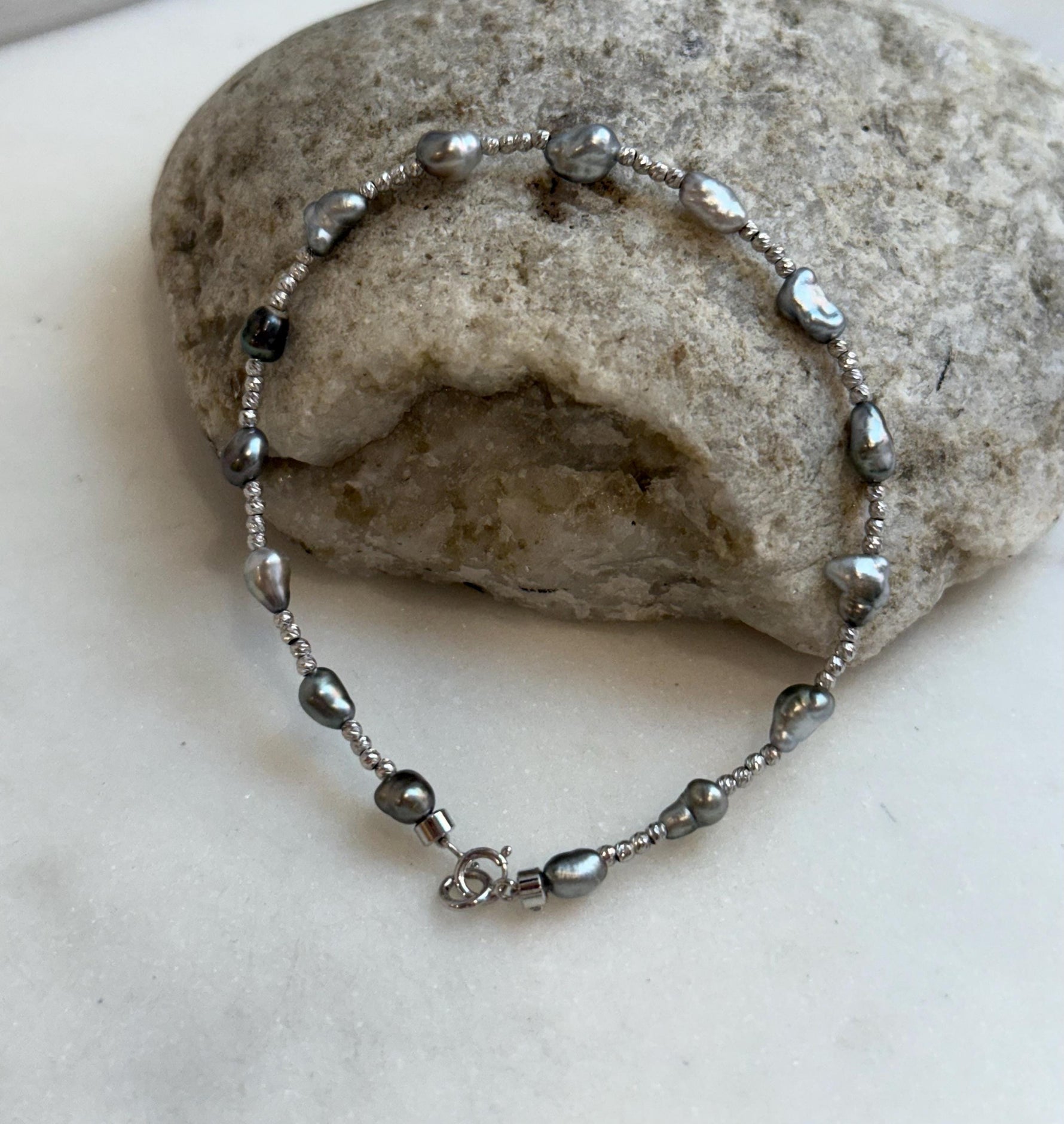 Au750 18K gold Tahitian Ocean Keshi Pearls Bracelet: Strong luster, silver platinum, 3.6-4.7mm, 18k Gold beads clips, 7.2” long. No tariffs for her birthday