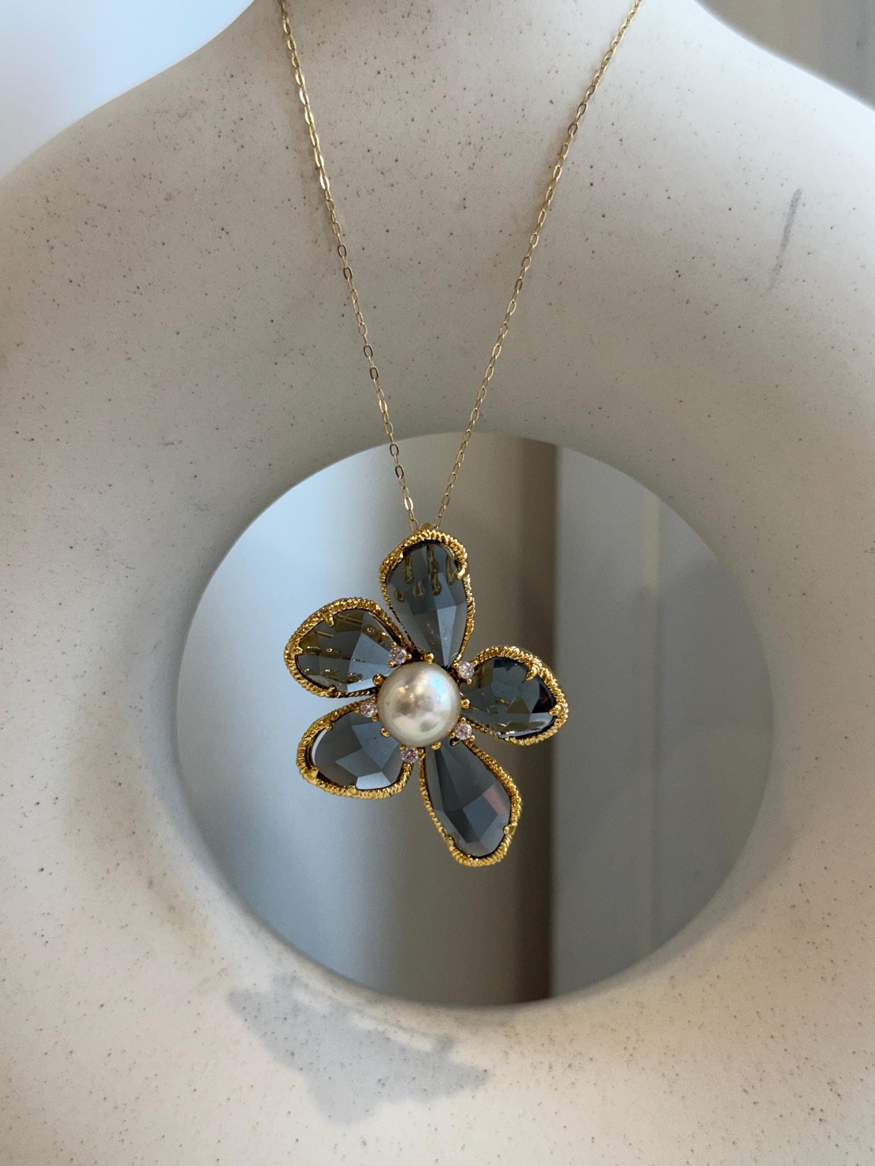 South sea golden pearl brooch pendant 2in1: Extreme luster, 9.5mm, cream pearl. Floral design Brooch. for her anniversary