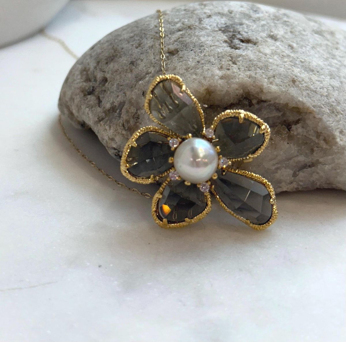 South sea golden pearl brooch pendant 2in1: Extreme luster, 9.5mm, cream pearl. Floral design Brooch. for her daily wear