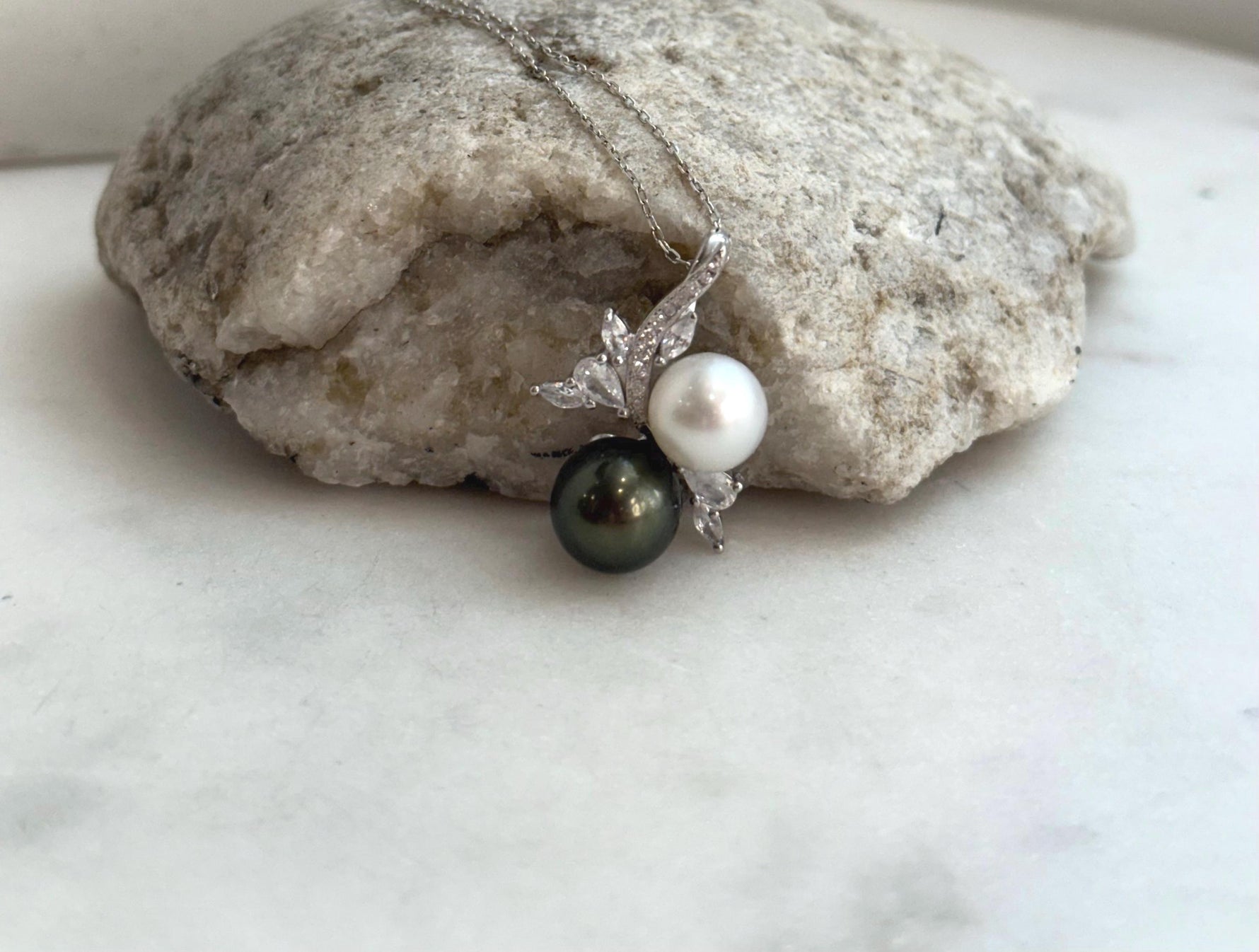 Australian Ocean White Tahitian ocean green Double pearls Ring: 9.3-10.3mm, Extreme luster, S925 Silver floral pendant necklace set.
