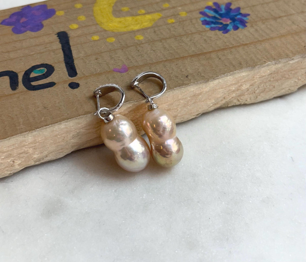 Peanut Keshi Pearls Earrings Hoops: Extreme luster, pink peach gold iridescent pearls green hue, to 20.5mm,s925 silver earrings hoops.