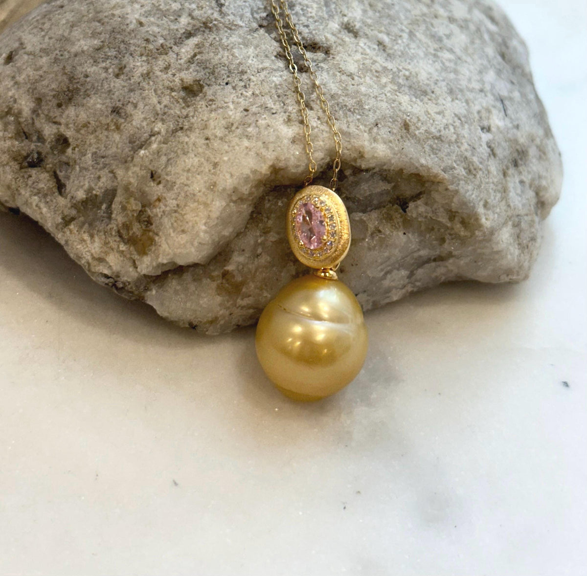 15mm Huge South Sea Golden Ocean Pearl Pendant: Strong luster, S925 Silver Vintage pendant, pink zircon.