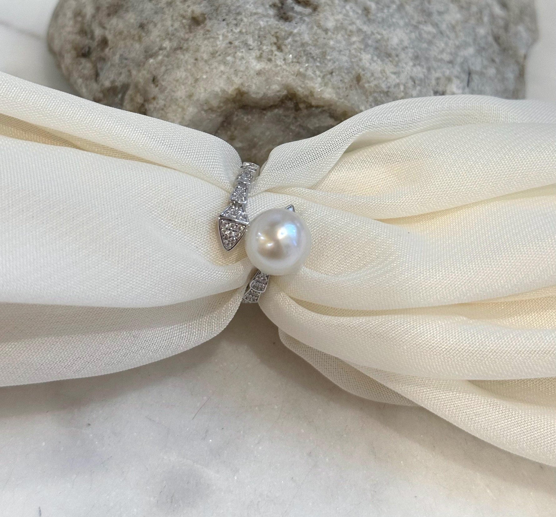 Australian ocean white pearl Ring: Extreme luster, 9.8mm, S925 silver adjustable Snake Ring.