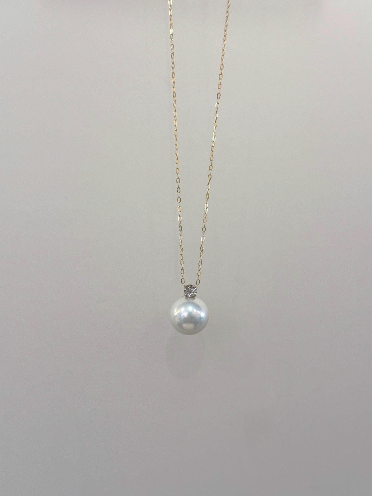 white pearl pendant real gold real diamond
