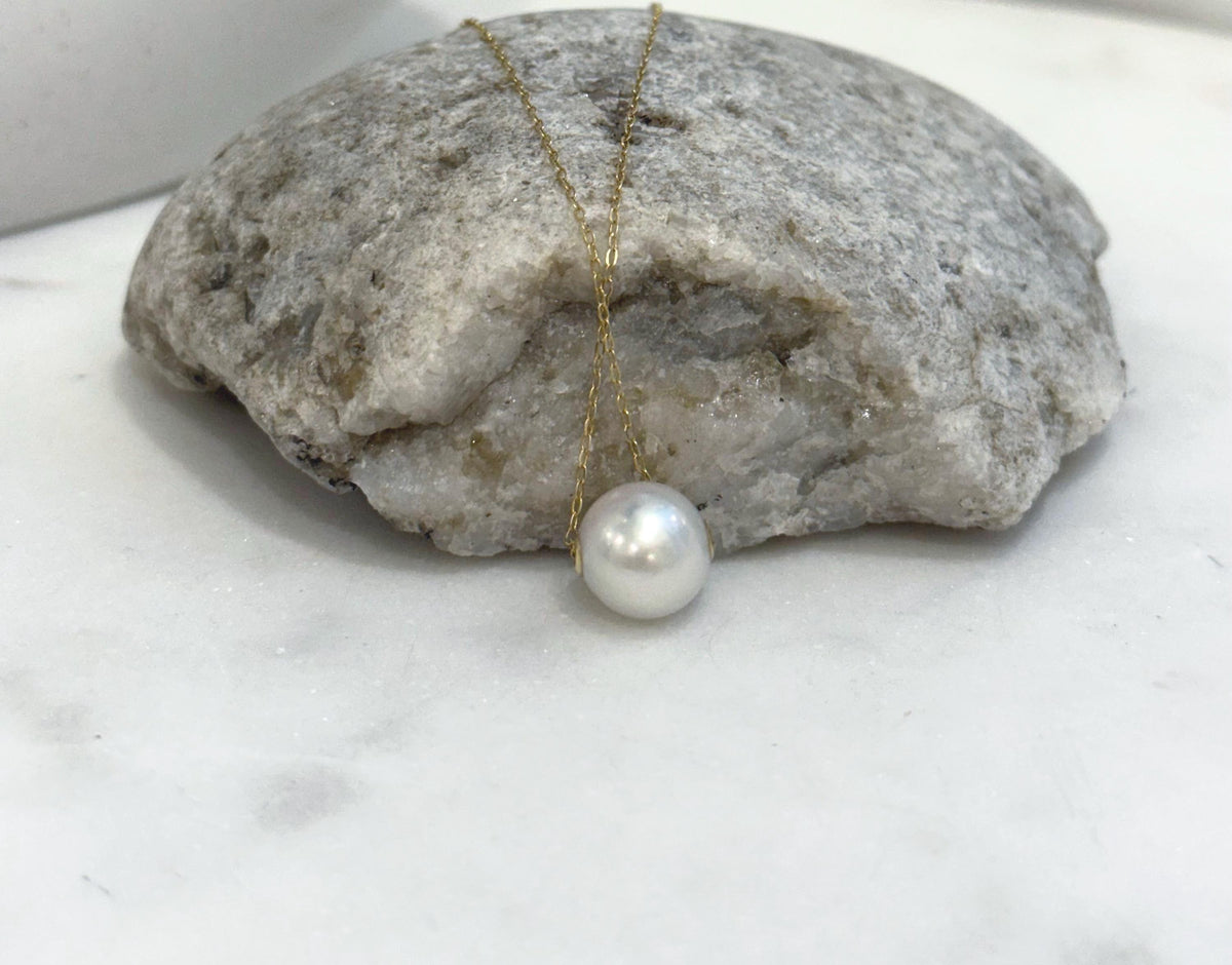 Au750 18k Yellow Gold 11mm Extreme luster Edison White Round Pearl Floating pendant silver chain Classic Necklace gift for her daily wear