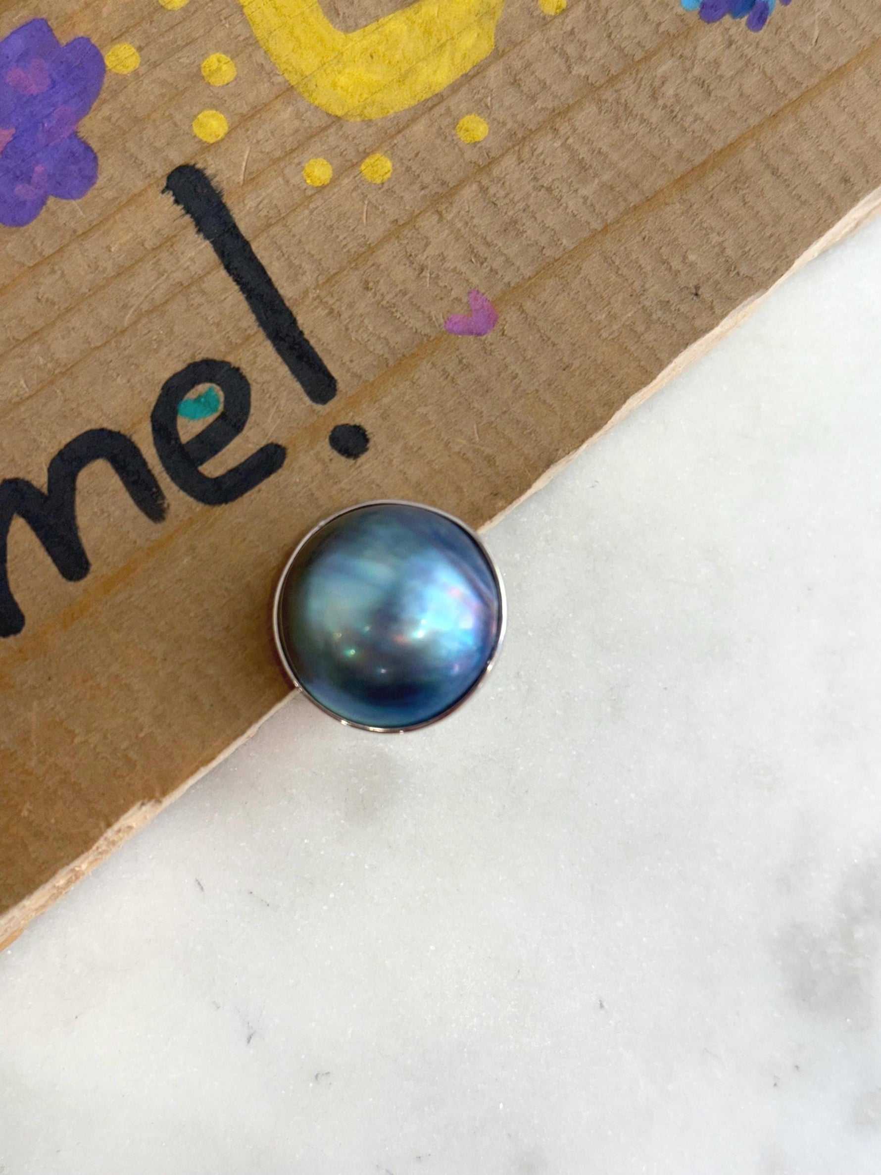 21mm Blue iridescent Ocean Round Mabe Pearl Ring: Extreme luster, S925 Silver base adjustable Ring.