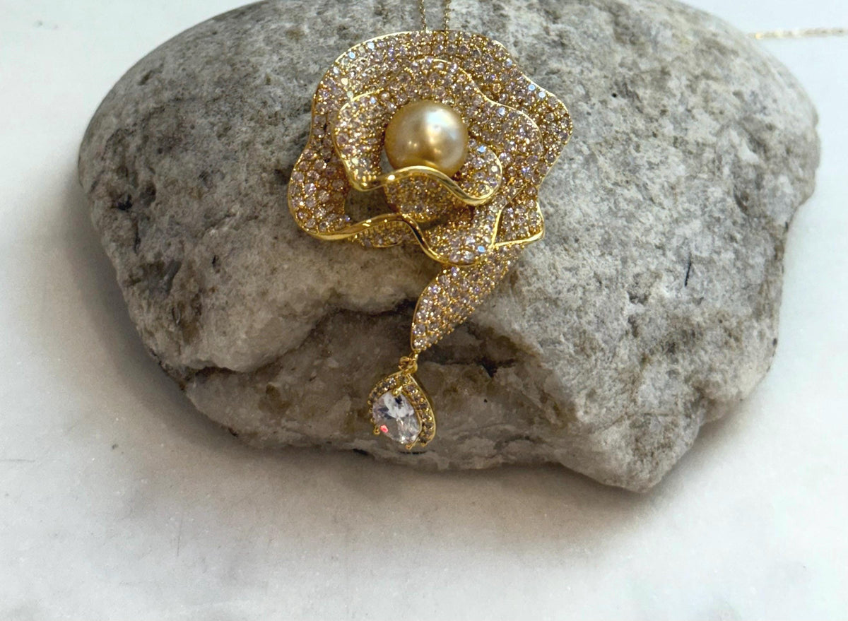 South Sea ultra Golden Ocean Pearl Brooch Pendant 2in1: Extreme luster 9.4mm, 3.5x5.4cm cool Floral design brooch. with s925 silver chain. for her birthday
