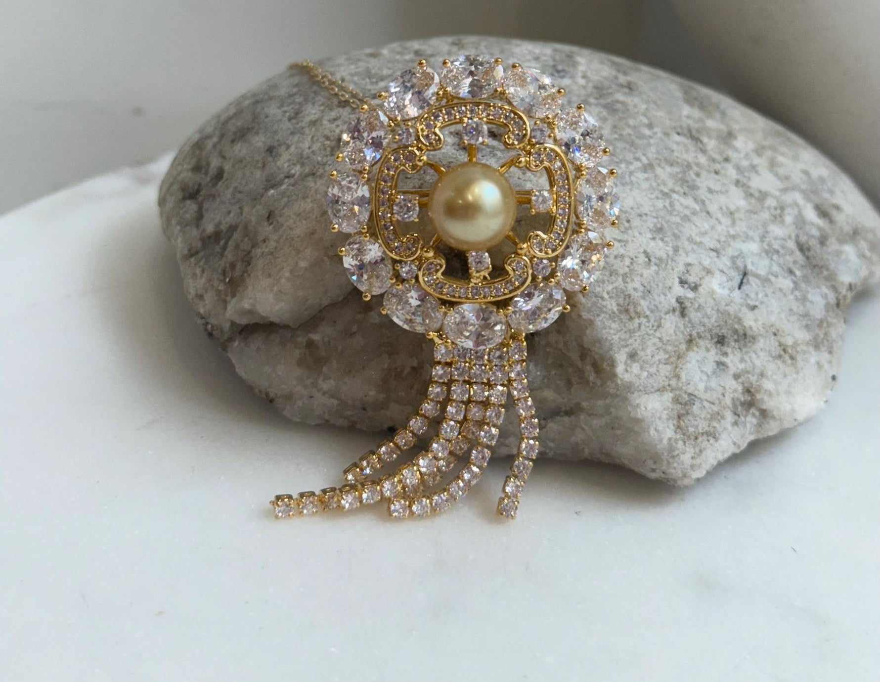 South Sea Golden Ocean Pearl Brooch Pendant 2in1: Extreme Luster, 9.8mm, Ultra gold pearl, Vintage brooch,3.3x6.9cm, S925 silver chain.