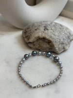 Au750 18K gold 30pcs Akoya Tahitian Ocean Pearls Bracelet: Extreme luster Mirrored effect, 3.5-9.2mm, 18k Gold beads clips, 8”long.