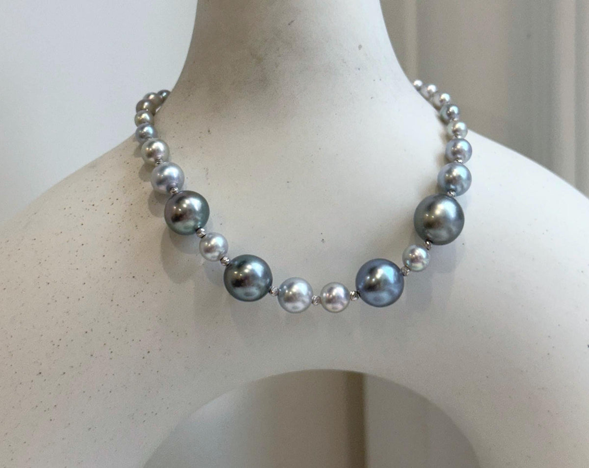 Au750 18K gold 30pcs Akoya Tahitian Ocean Pearls Bracelet: Extreme luster Mirrored effect, 3.5-9.2mm, 18k Gold beads clips, 8”long.