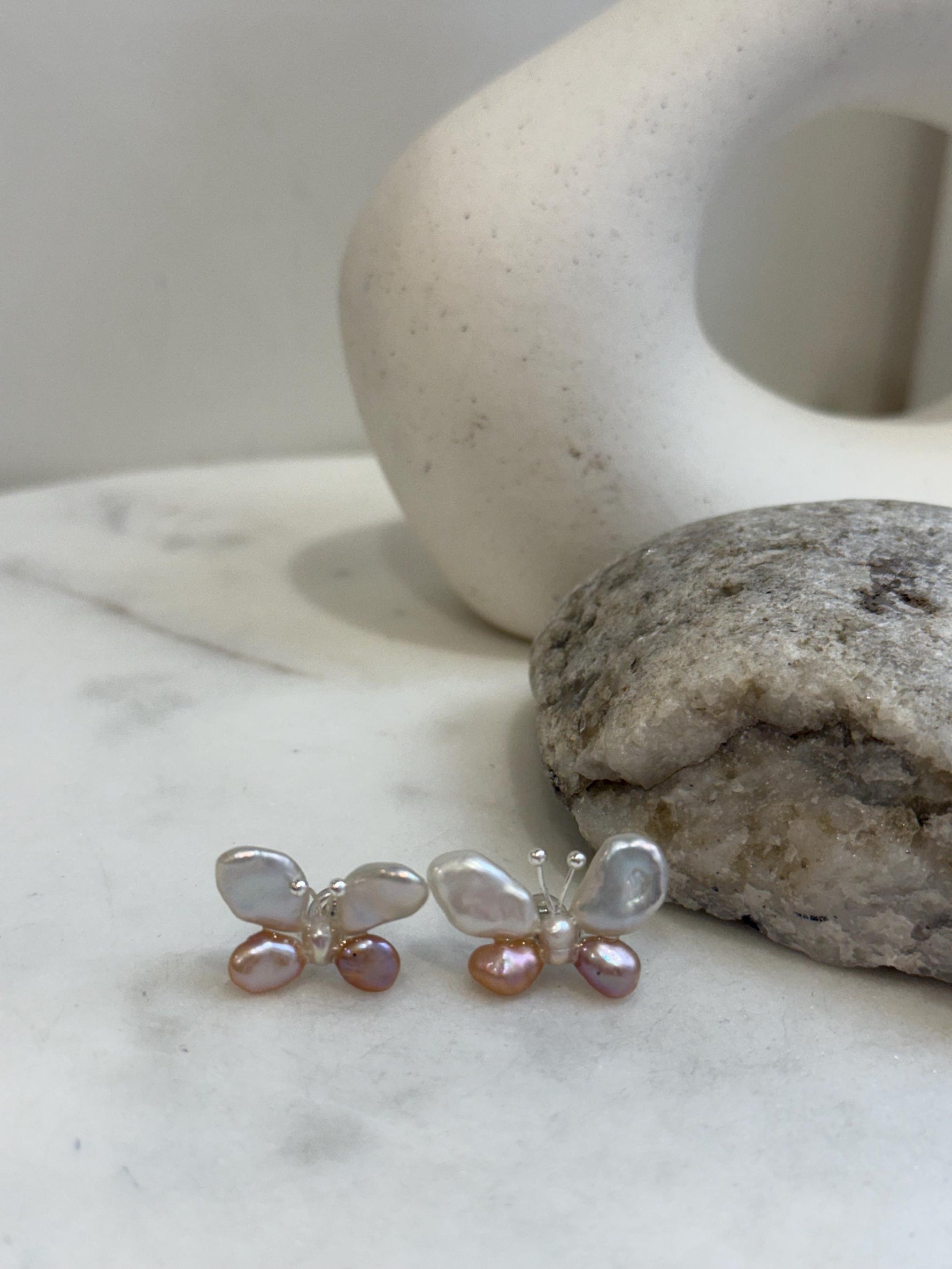 Keshi Pearls Cute Butterfly Earrings Studs: Strong luster, White Rose pearls, 1.4x2cm, S925 silver earrings studs.
