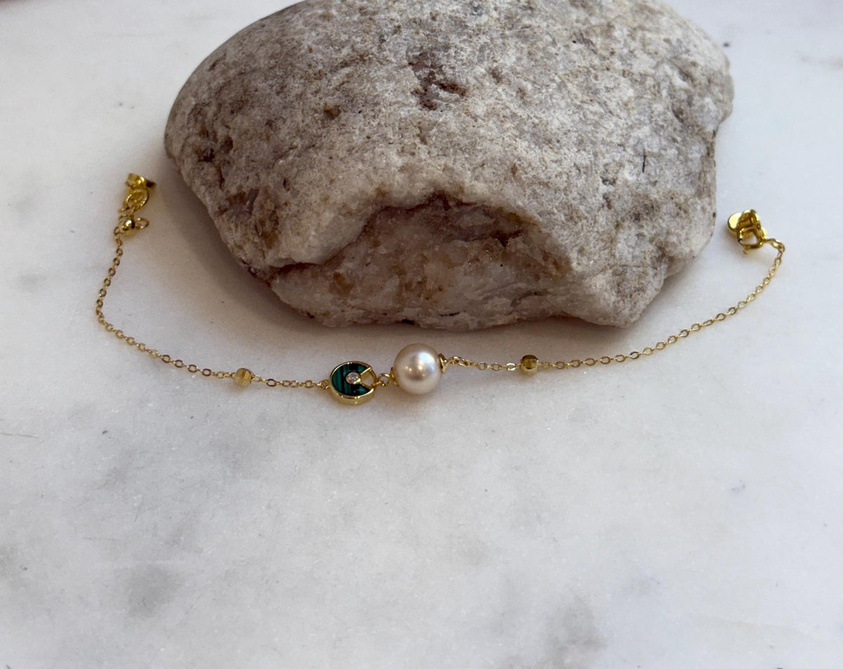 7.7mm Akoya Ocean Pearl Bracelet: Extreme luster mirrored, to 7.1”, with extra S925 silver magnetic clips.