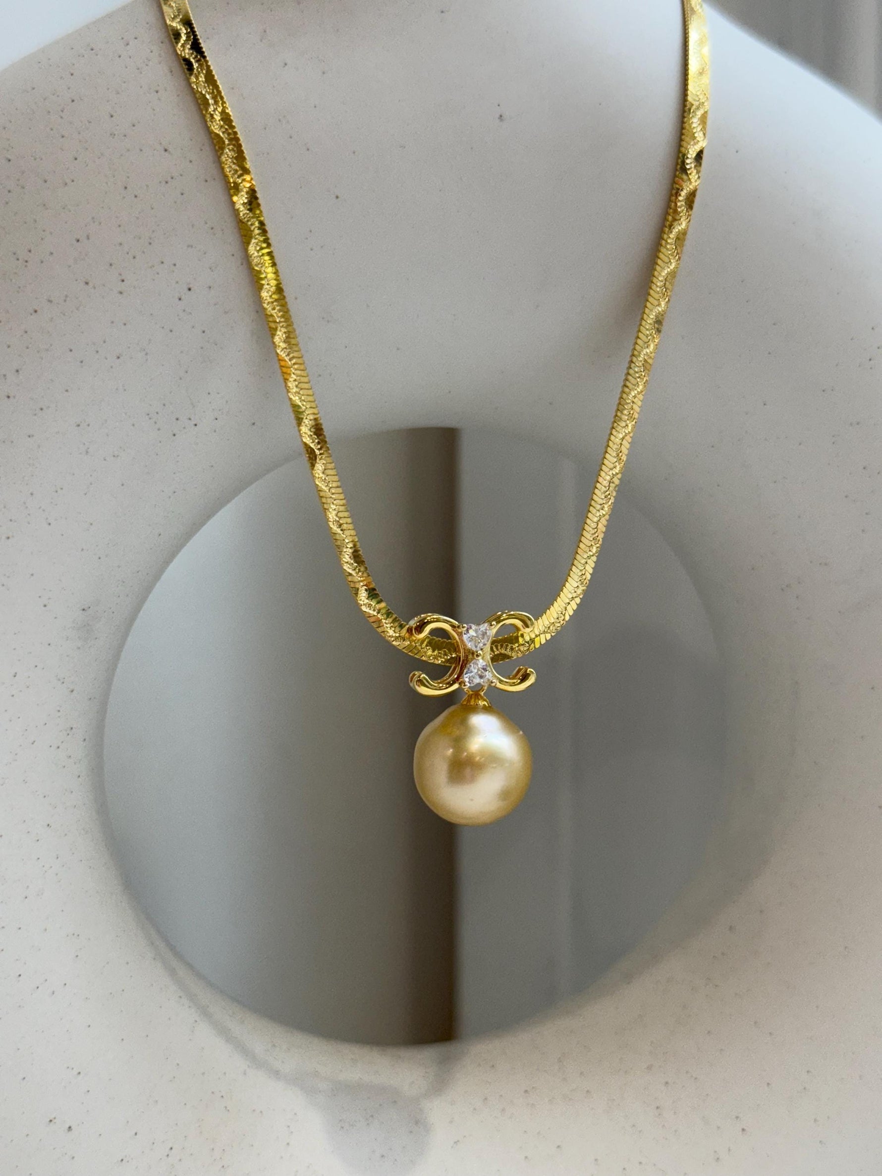 12.9mm South Sea Golden ocean pearl cool Pendant Thick Chain Necklace Set: Extreme luster mirrored, ultra Gold. S925 silver chain. To 17.7”