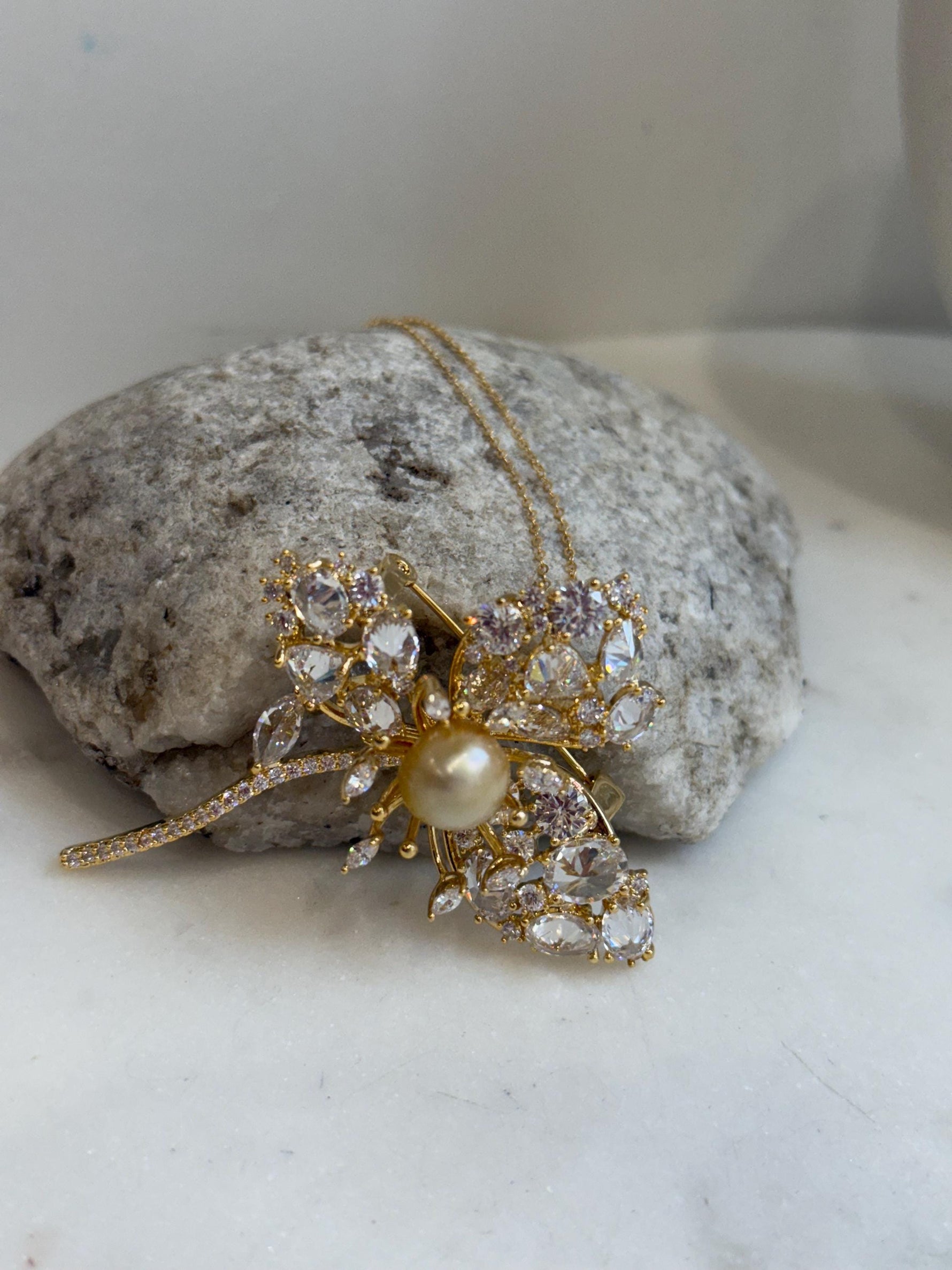 South Sea Golden Pearl Floral Brooch Pendant 2in1: Strong luster, light gold pearl, 9.8mm, s925 silver chain adjustable.