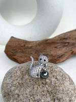 Tahitian Ocean Pearl Cat Brooch Pendant 2in1: Extreme luster mirrored, 9.3mm peacock Green pearl, 3.2x3.2cm, with S925 silver chain.