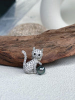 Tahitian Ocean Pearl Cat Brooch Pendant 2in1: Extreme luster mirrored, 9.3mm peacock Green pearl, 3.2x3.2cm, with S925 silver chain.