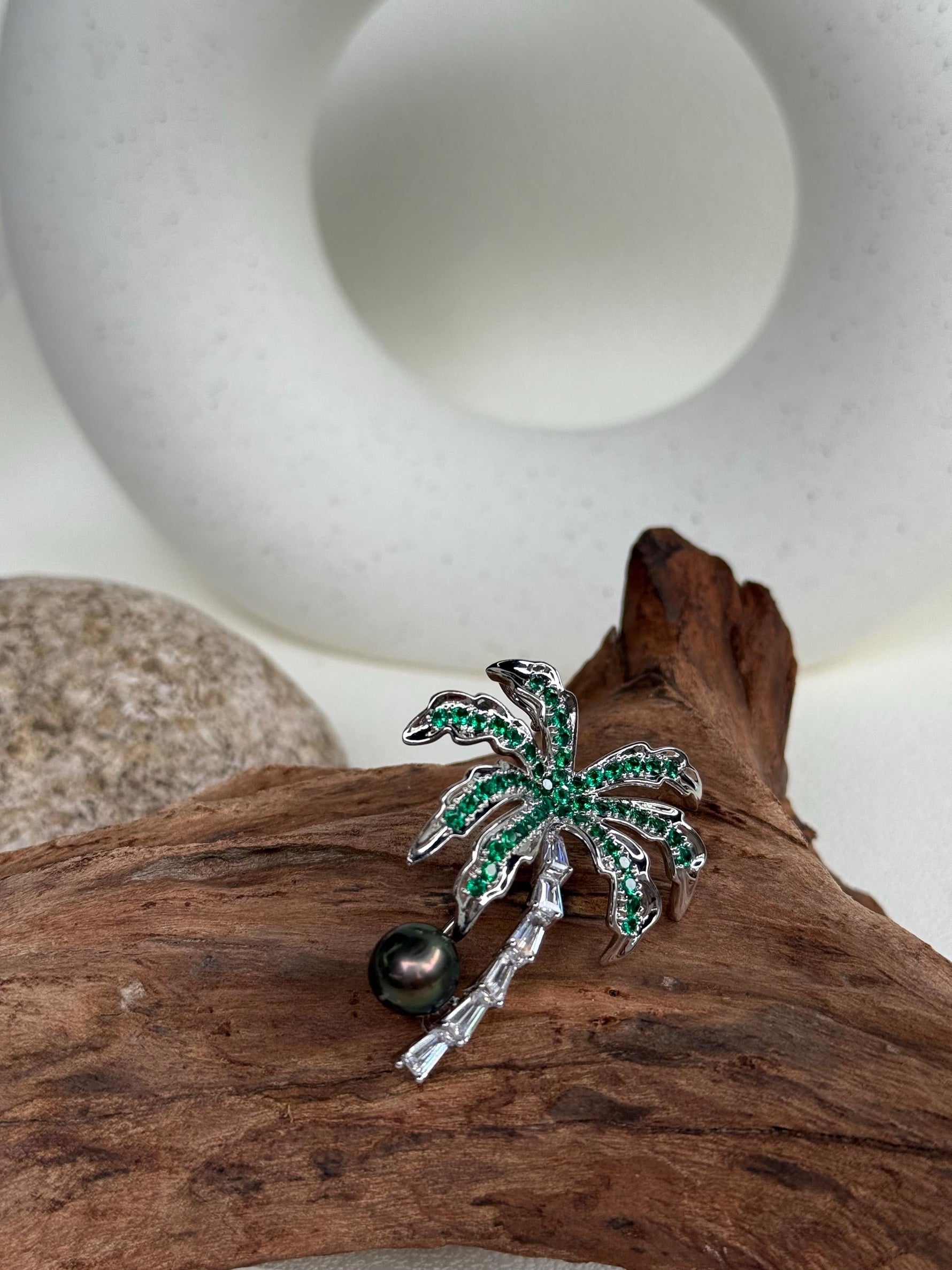 Tahitian Ocean Pearl Tree Brooch Pendant 2in1: Extreme Luster mirrored, 9.1mm, peacock green pearl, 3.6x4.5cm, S925 silver chain. gift for her birthday