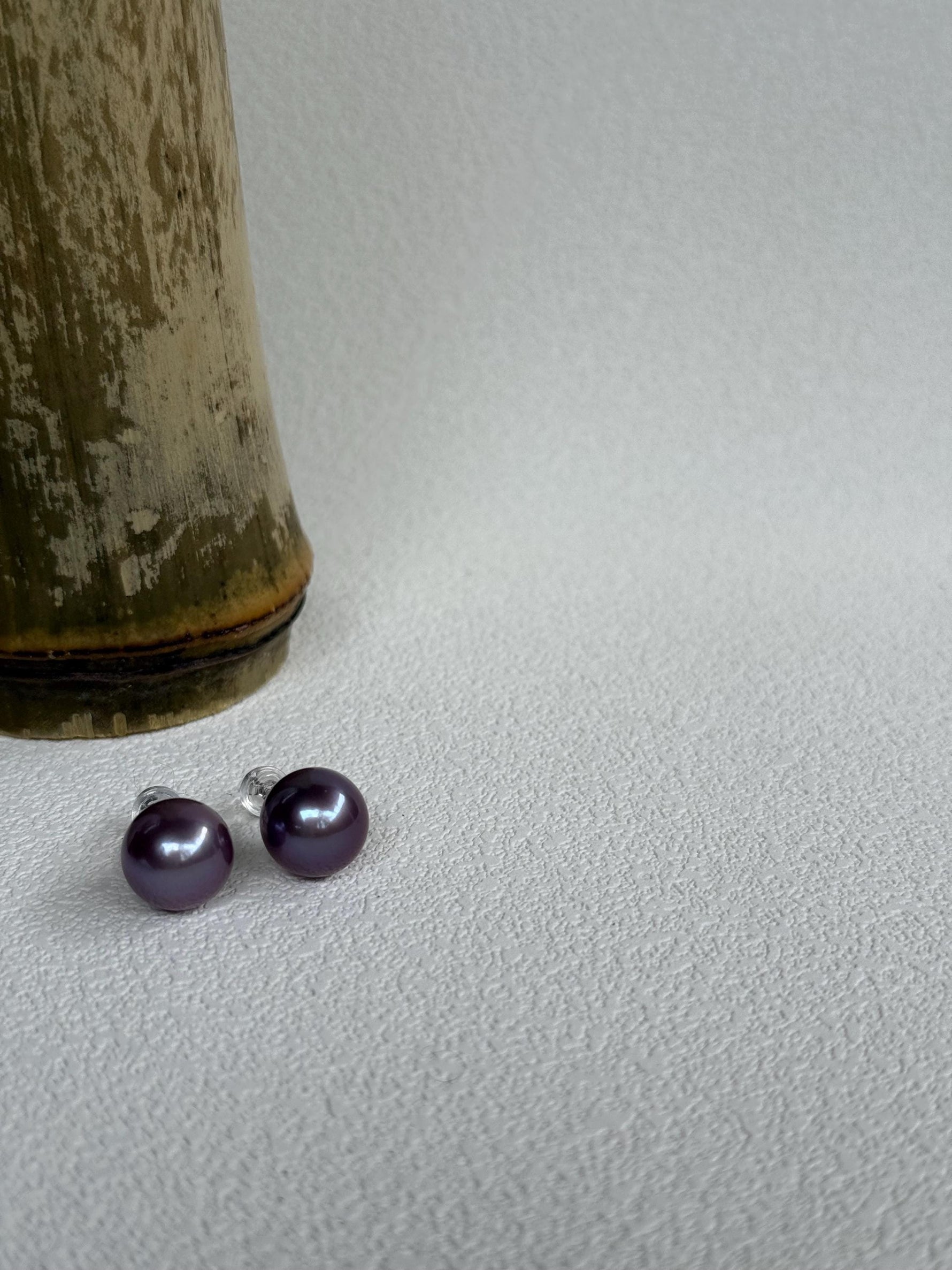 11.2mm Purple Edison Pearls Earrings Studs: Extreme luster Mirrored,gorgeous purple, S925 silver earrings studs.