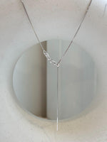 Not for seperate purchase!! 0.6mm thick s925 silver box chain necklace, adjustable size to 17.3”, with needle for floating pendant. Silver.