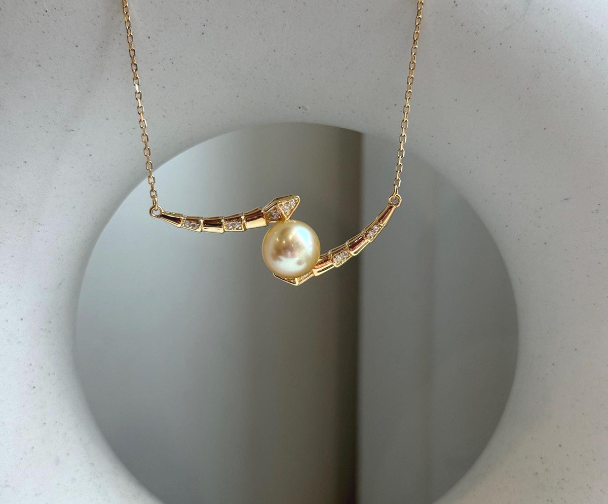8.9mm South Sea golden Ocean Pearl pendant necklace set:top quality Extreme luster mirrored, pure gold pearl, S925 silver pendant chain set.