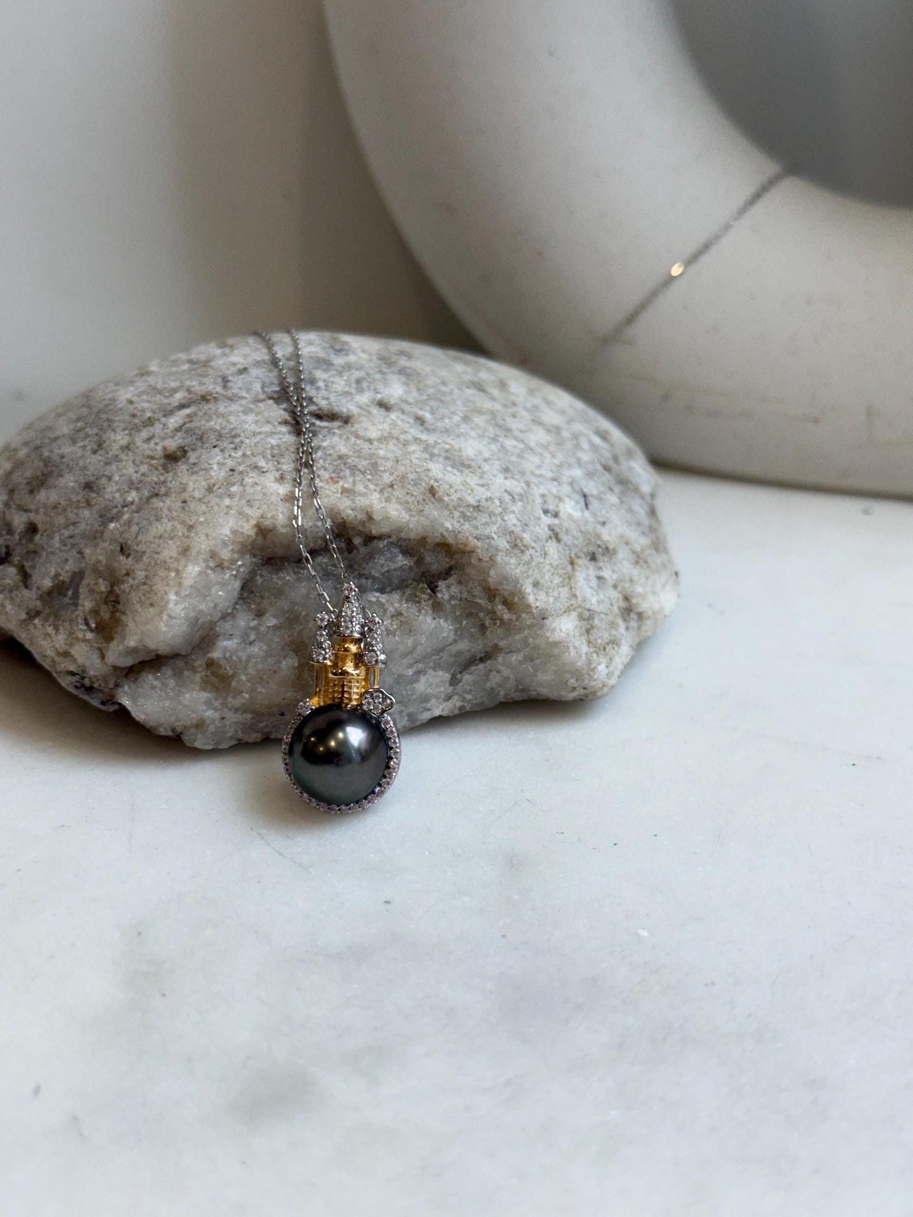10.7mm Tahitian ocean pendant: Extreme luster mirrored, platinum green brown  pearl, 2.5cm high, S925 silver castle pendant chain set.