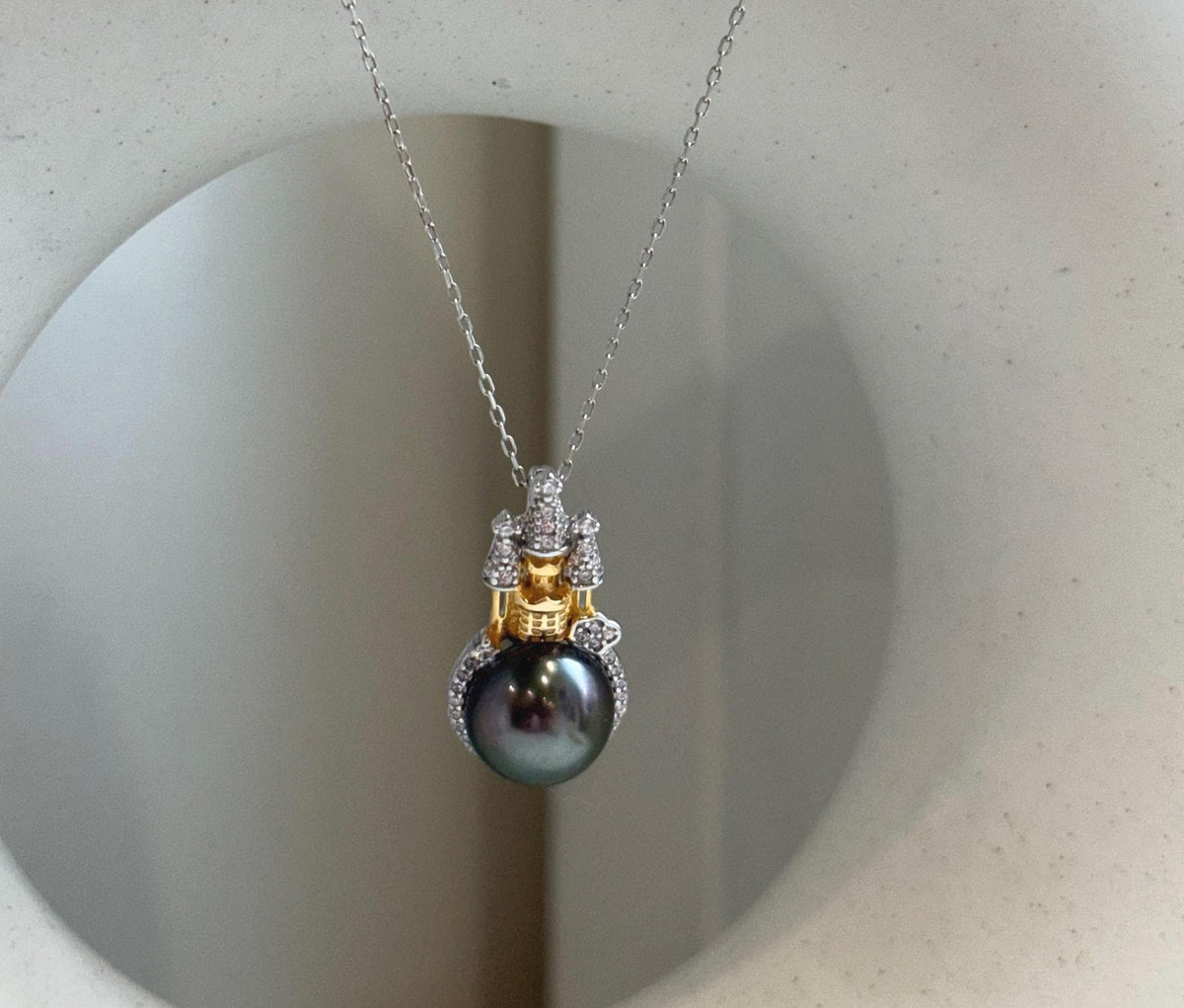 10.7mm Tahitian ocean pendant: Extreme luster mirrored, platinum green brown  pearl, 2.5cm high, S925 silver castle pendant chain set.
