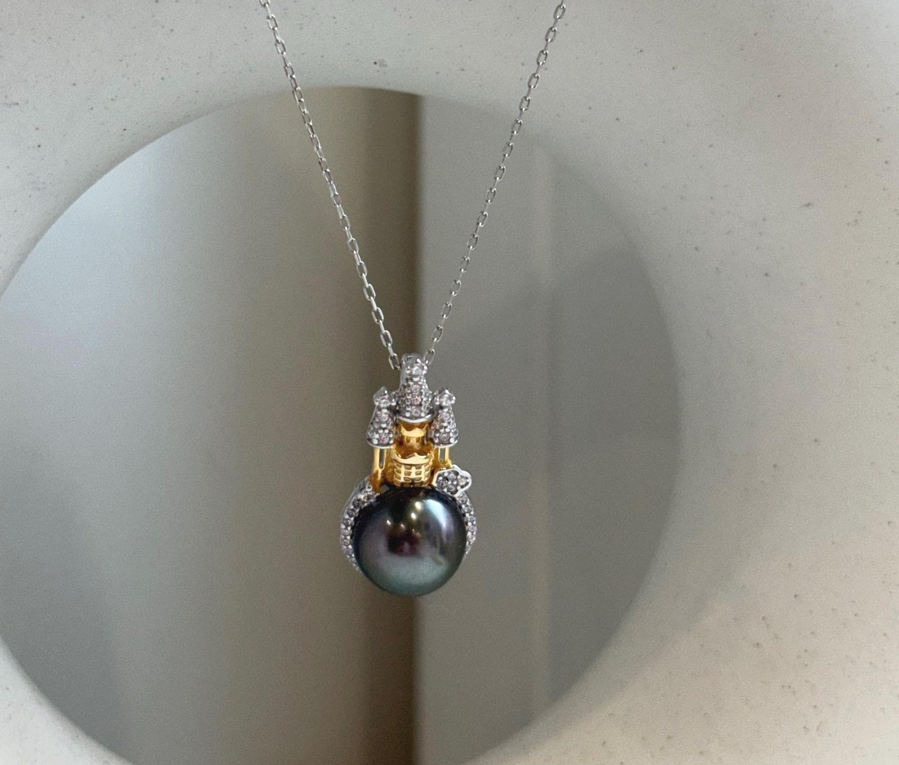 10.7mm Tahitian ocean pendant: Extreme luster mirrored, platinum green brown  pearl, 2.5cm high, S925 silver castle pendant chain set.