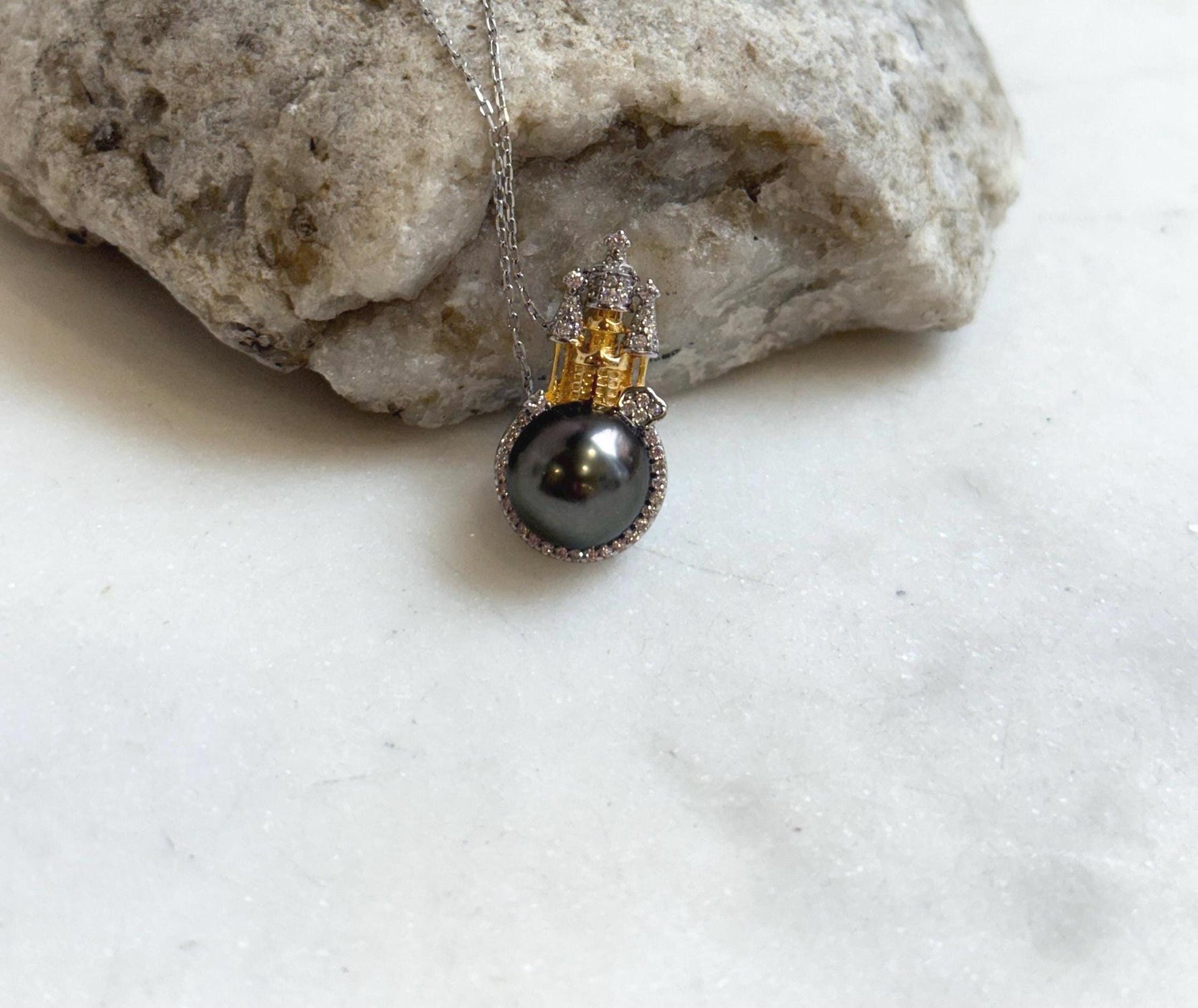 10.7mm Tahitian ocean pendant: Extreme luster mirrored, platinum green brown  pearl, 2.5cm high, S925 silver castle pendant chain set.