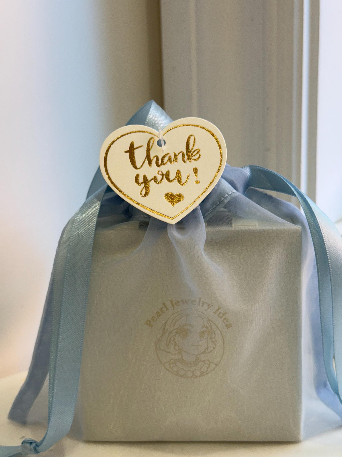 Thank you- Tag, 10x10cm Thick Organza gift bag with handle.
