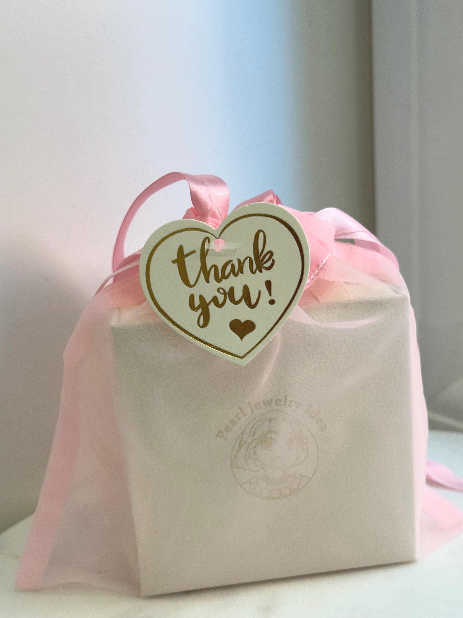 Thank you- Tag, 10x10cm Thick Organza gift bag with handle.