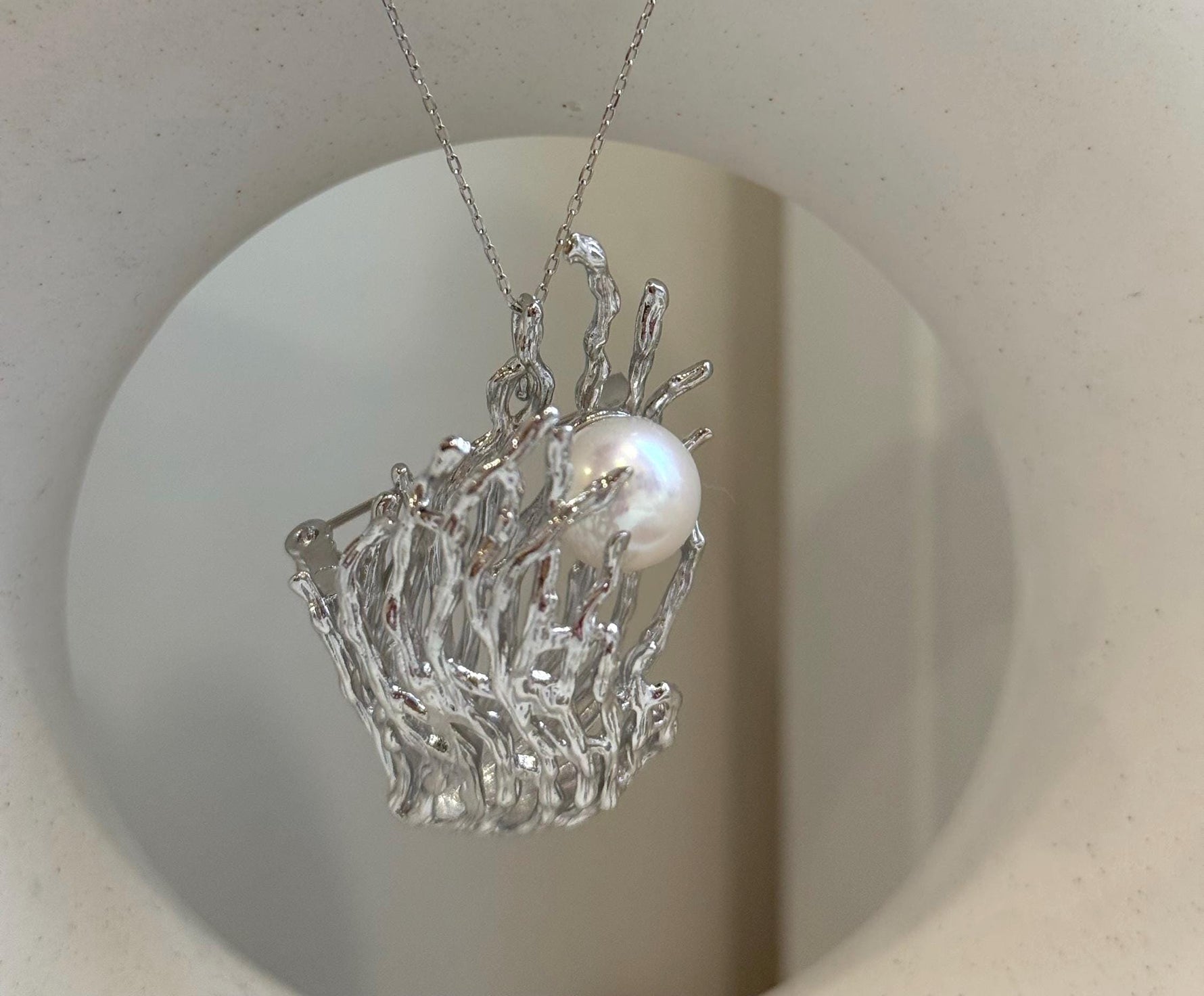11.2mm white Pearl Brooch Pendant 2in1: Extreme Luster mirrored, white with pink hue, Seaweed 3D brooch, s925 silver chain. gift for her