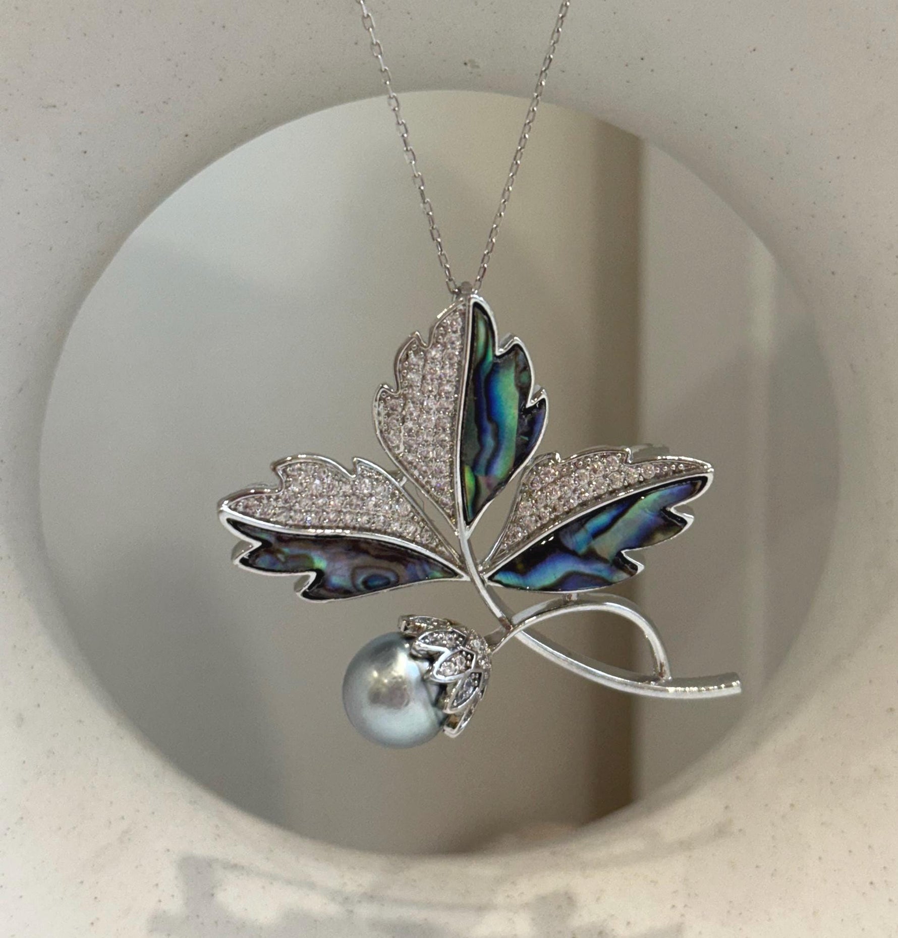 Tahitian Ocean Pearl Leaf Brooch Pendant 2in1: Extreme luster mirrored, 9.8mm silver color pearl, s925 silver chain for seperate purchase!