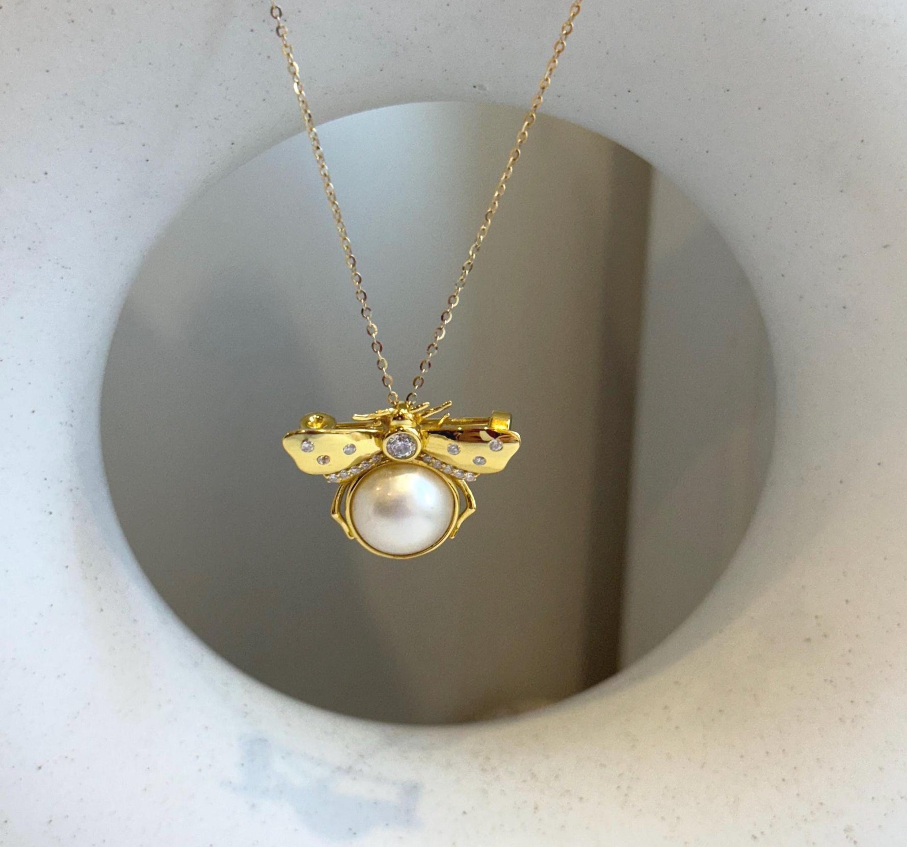 12mm Ivory ocean mabe Bee Pendant brooch 2in1: Extreme luster, S925 silver pendant chain set.