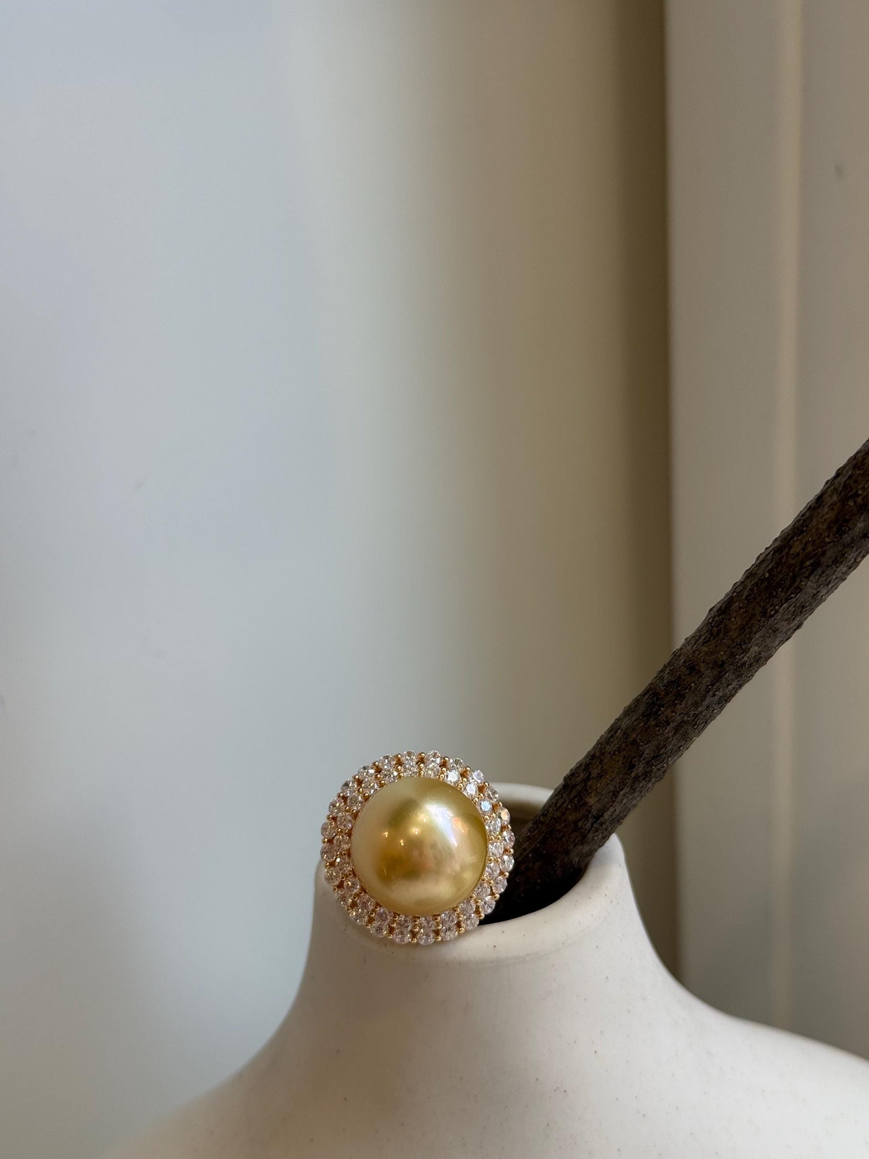 14.2mm South sea golden ocean pearl Ring: Extreme luster mirrored, 2cm dia, S925 silver adjustable Vintage Ring.
