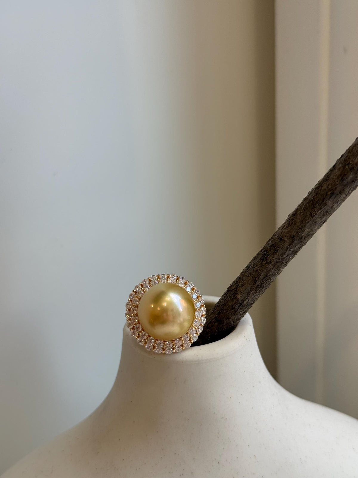 14.2mm South sea golden ocean pearl Ring: Extreme luster mirrored, 2cm dia, S925 silver adjustable Vintage Ring.