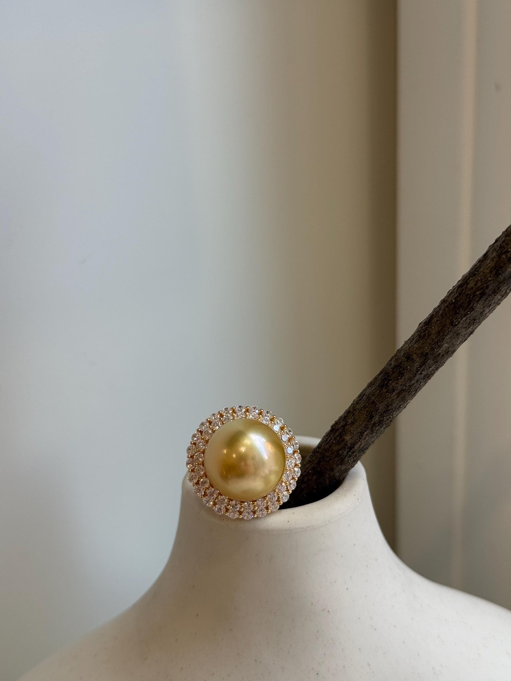 14.2mm South sea golden ocean pearl Ring: Extreme luster mirrored, 2cm dia, S925 silver adjustable Vintage Ring.
