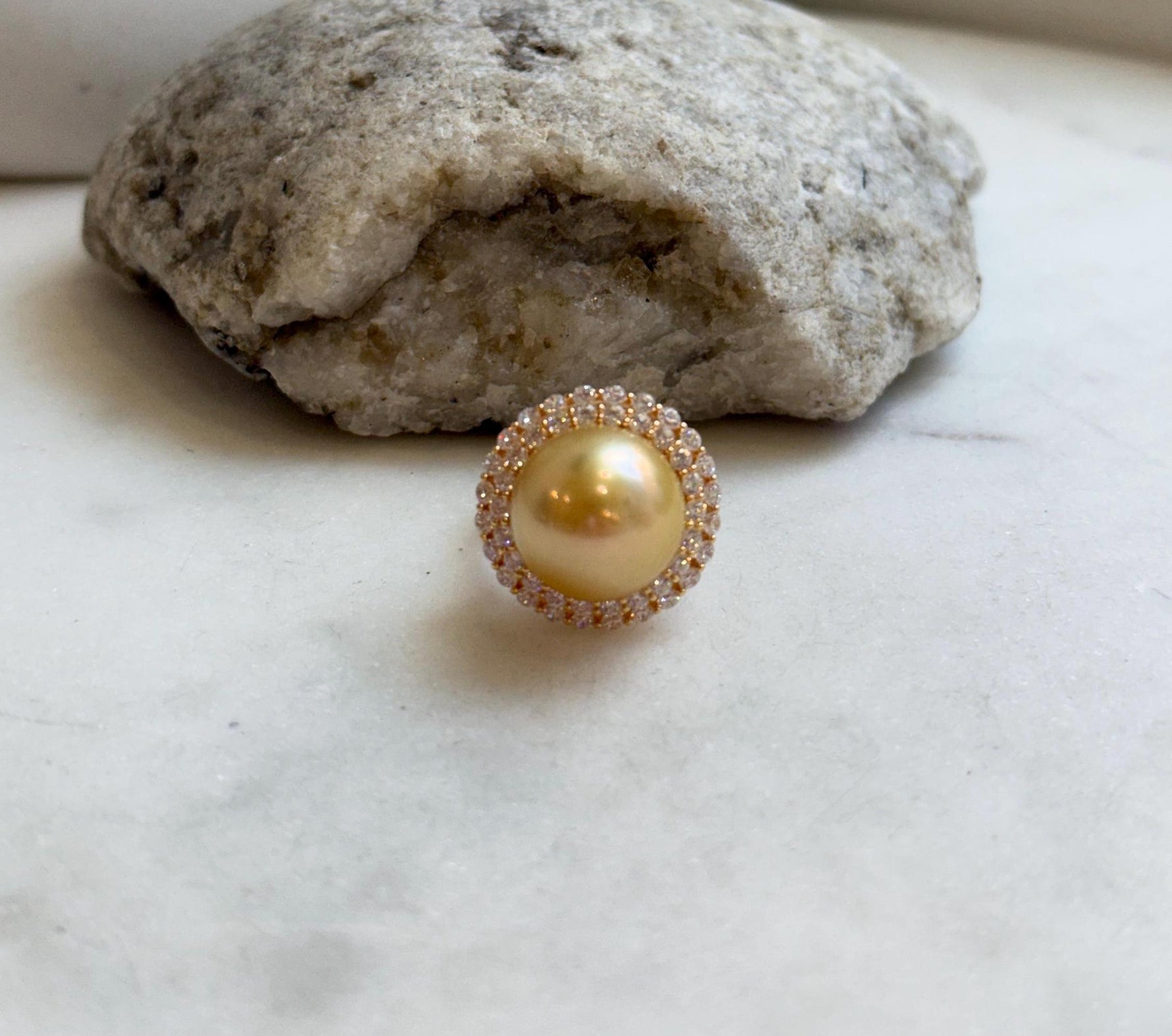 14.2mm South sea golden ocean pearl Ring: Extreme luster mirrored, 2cm dia, S925 silver adjustable Vintage Ring.
