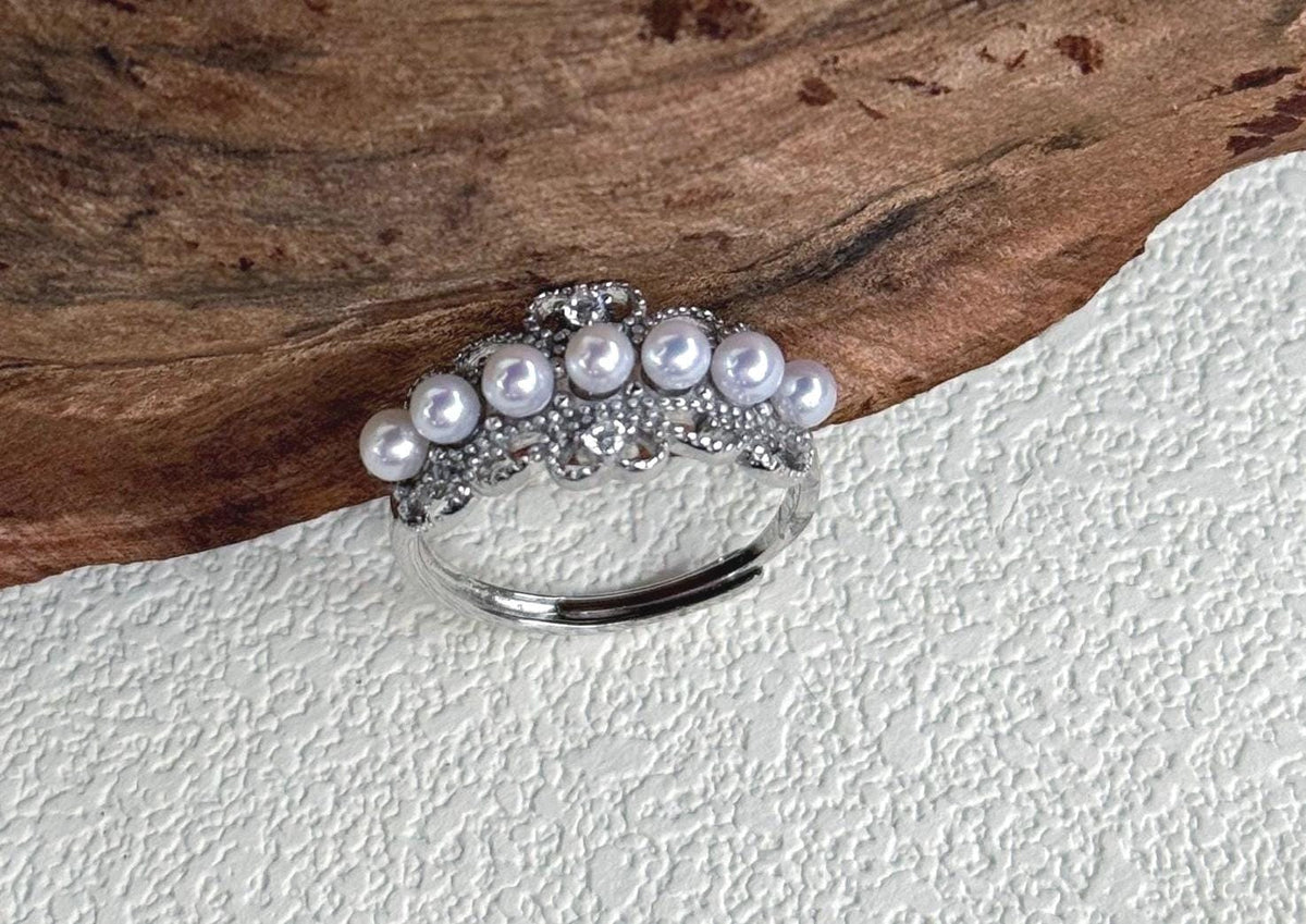 7pcs White Small Pearls Ring: Extreme luster mirrored, 3.1-3.4mm, S925 Silver adjustable Ring.
