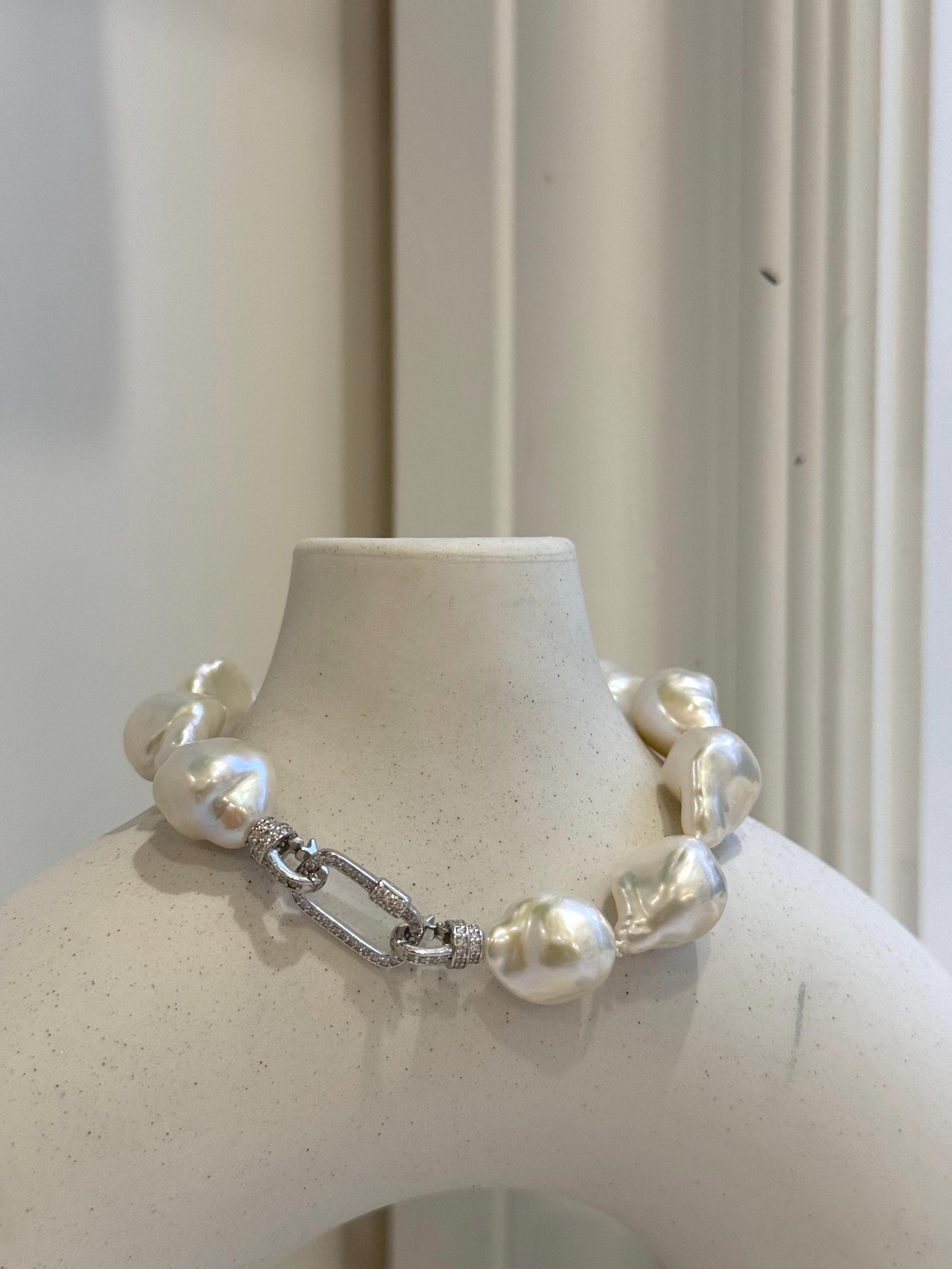 11pcs 12.4-14.6mm Baroque pearls Braclet: Extreme luster mirrored, 8.1”, S925 silver Braclet.