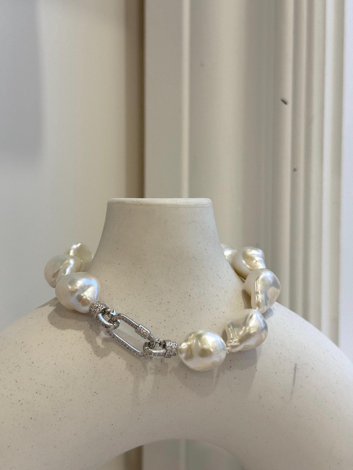 11pcs 12.4-14.6mm Baroque pearls Braclet: Extreme luster mirrored, 8.1”, S925 silver Braclet.