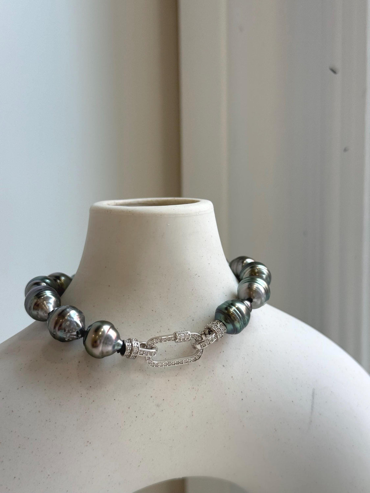 7.5” In Sale 14pcs Tahitian Ocean peacock green Pearls Exceptional Elegant Bracelet unique gift for her, hand knotted.8.7-9.8mm